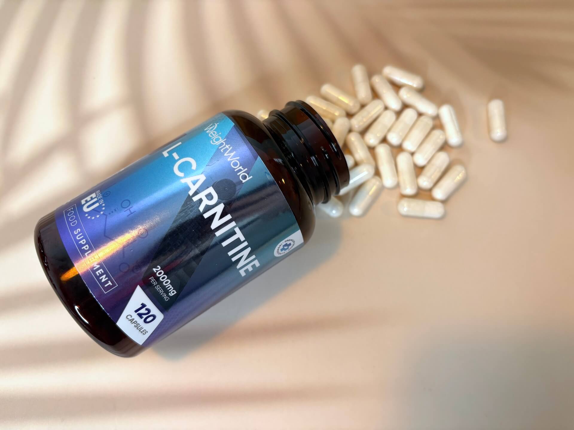 Åben WeightWorld L-Carnitine på bord