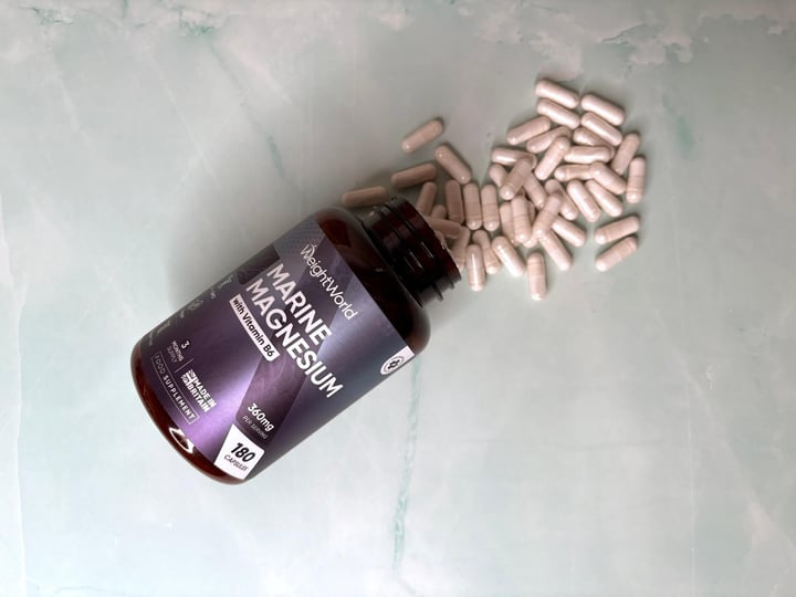 Åben WeightWorld Marine Magnesium + B6 på bord