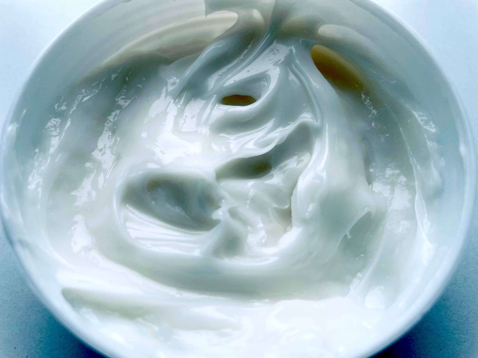 Åben bøtte med Ingredien Curl Build M&P Treatment