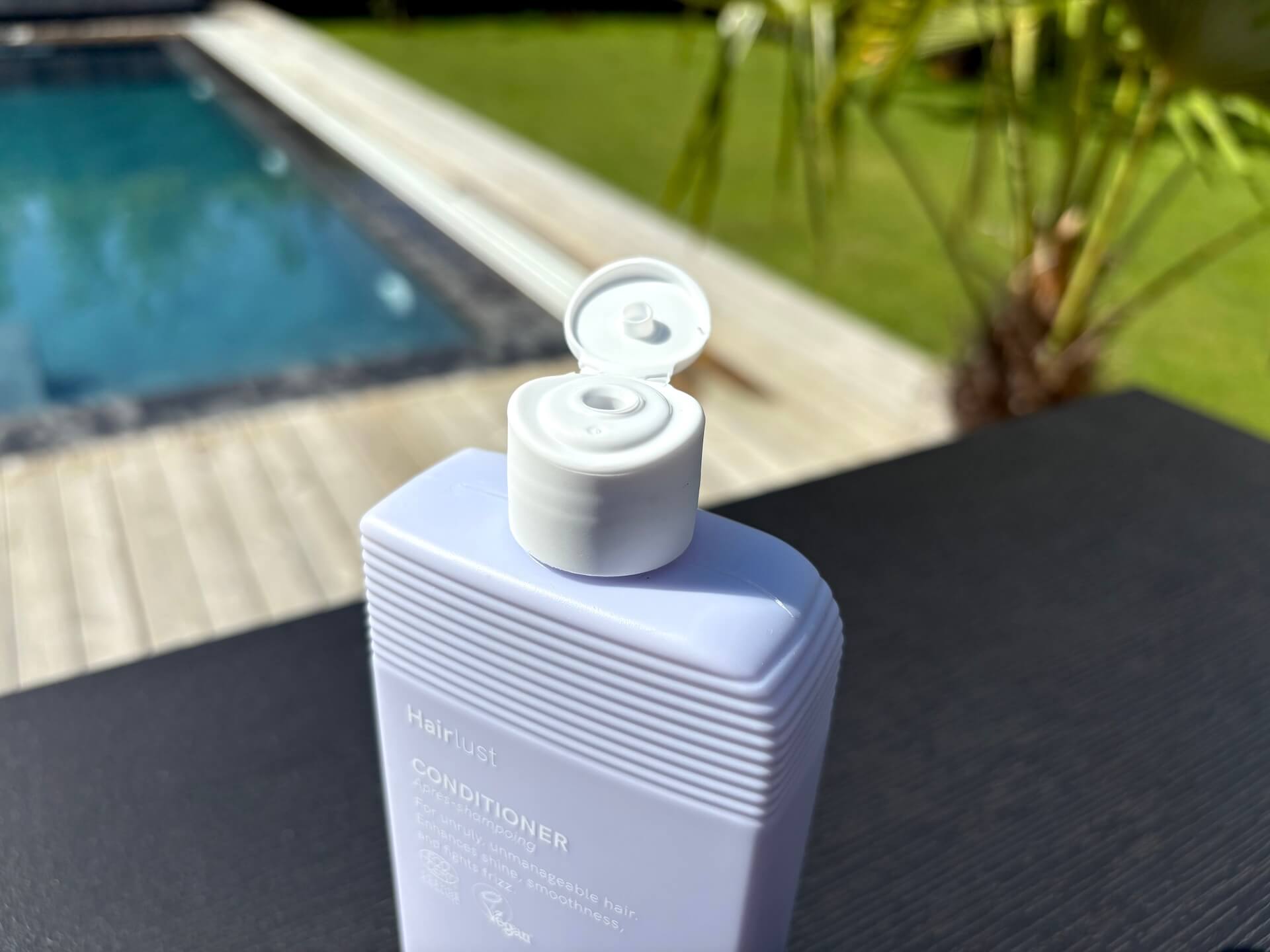 Åbnet Hairlust Heavenly Smooth Conditioner