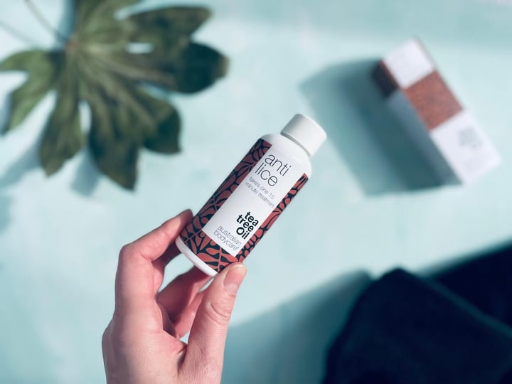 Australian Bodycare Anti Lice i hånd