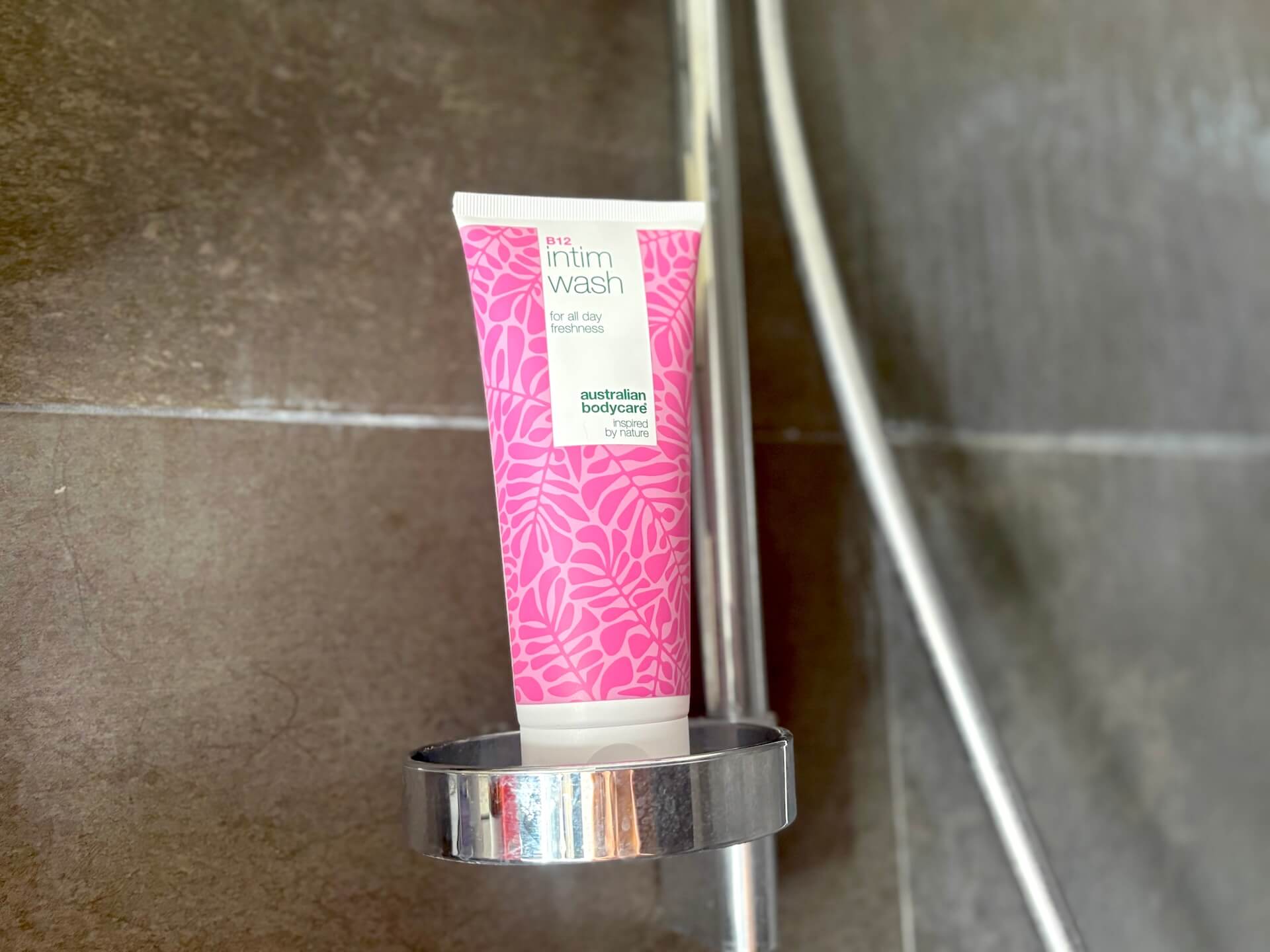 Australian Bodycare B12 Intim Wash i brusekabine