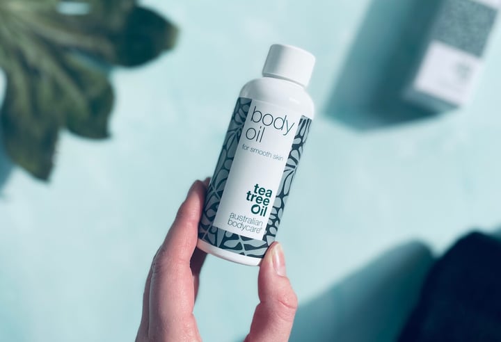 Australian Bodycare Body Oil i hånd
