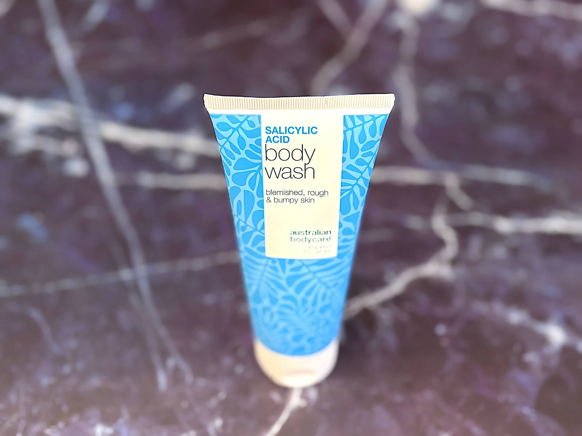 Australian Bodycare Salicylic Acid Body Wash på bord