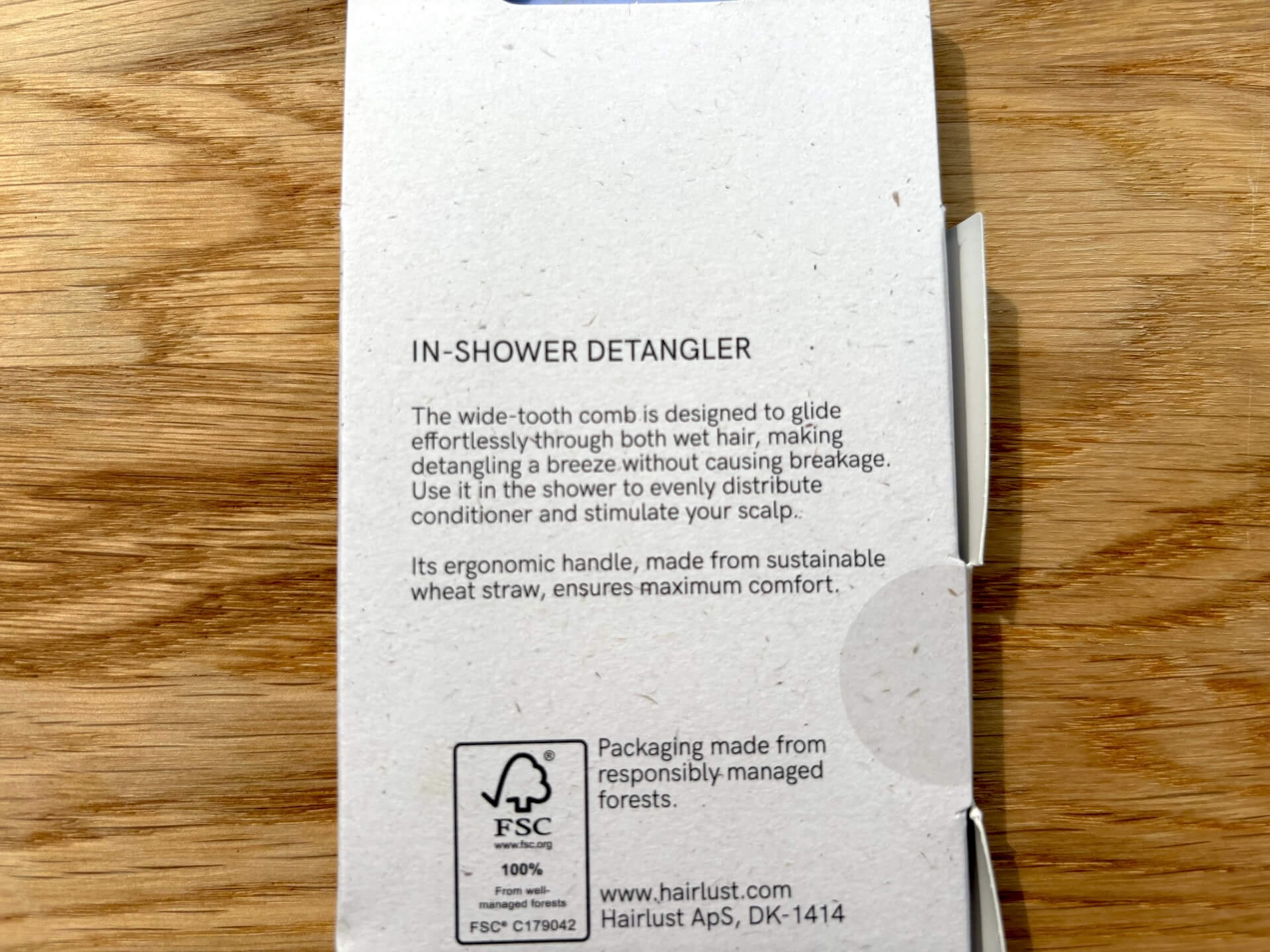 Bagside af Hairlust In-Shower Detangler kasse