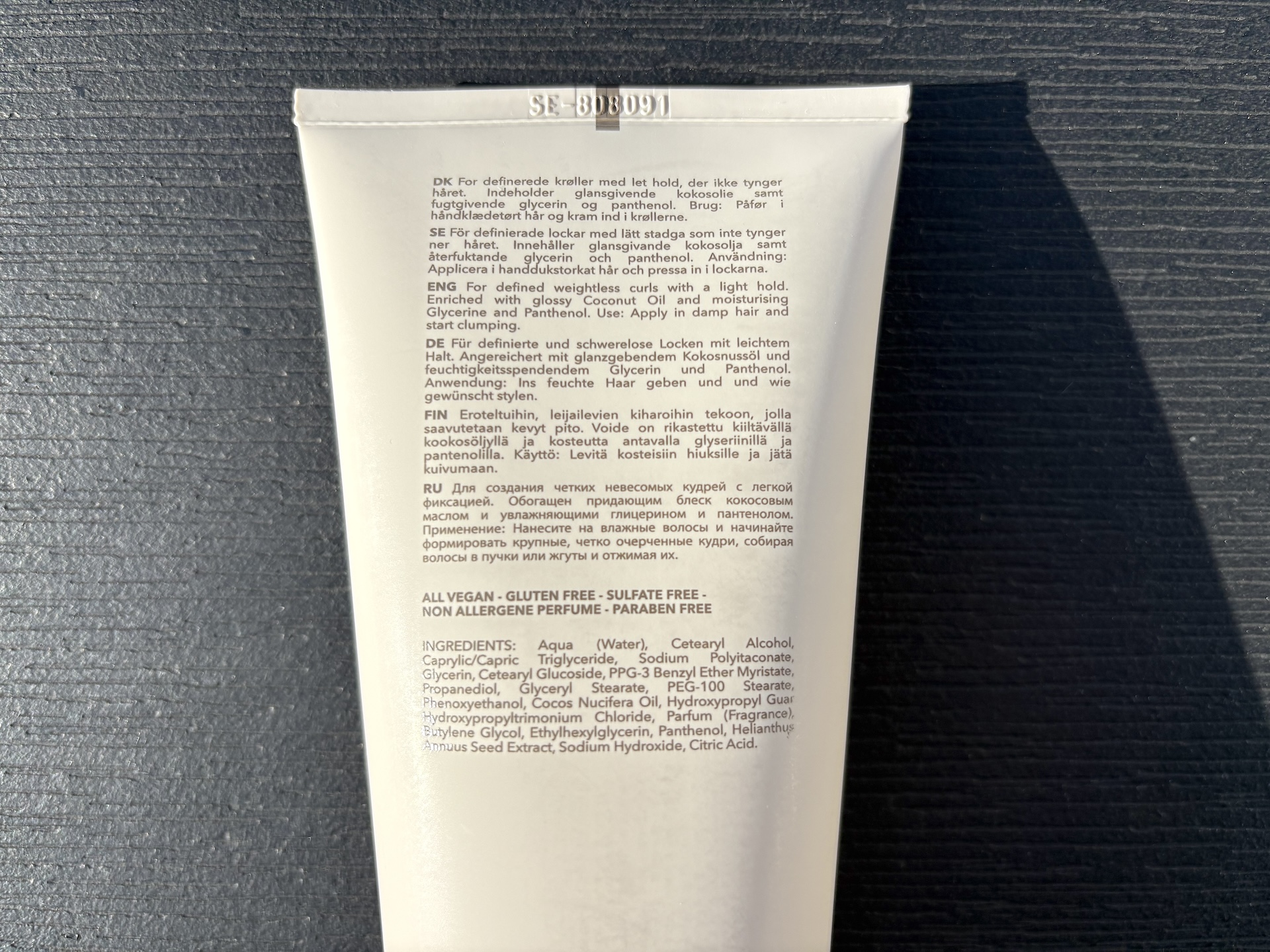 Bagside af IdHAIR Curly Xclusive Soft Definition Cream