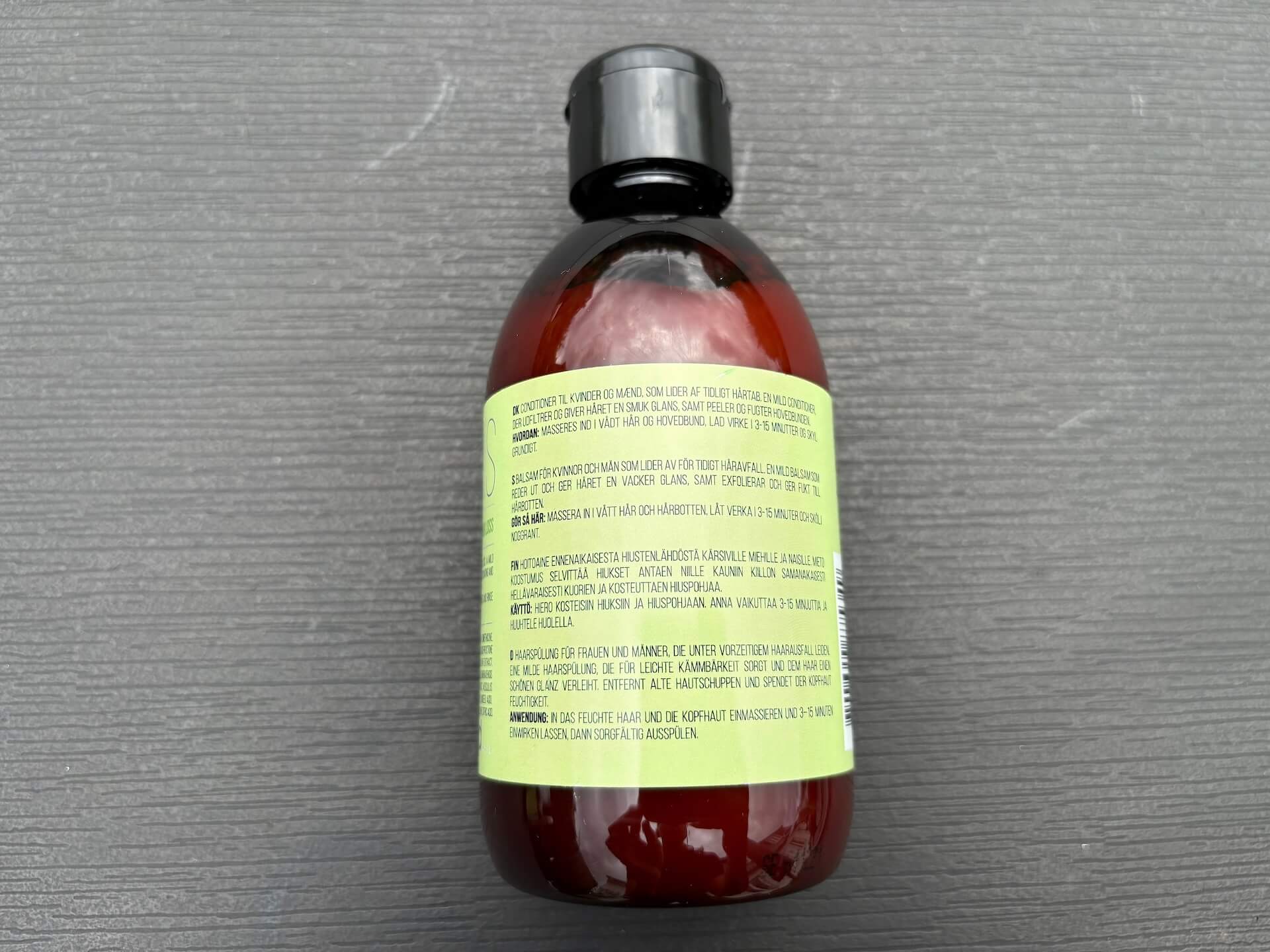 Bagside af IdHAIR Solutions No.7-1 Shampoo