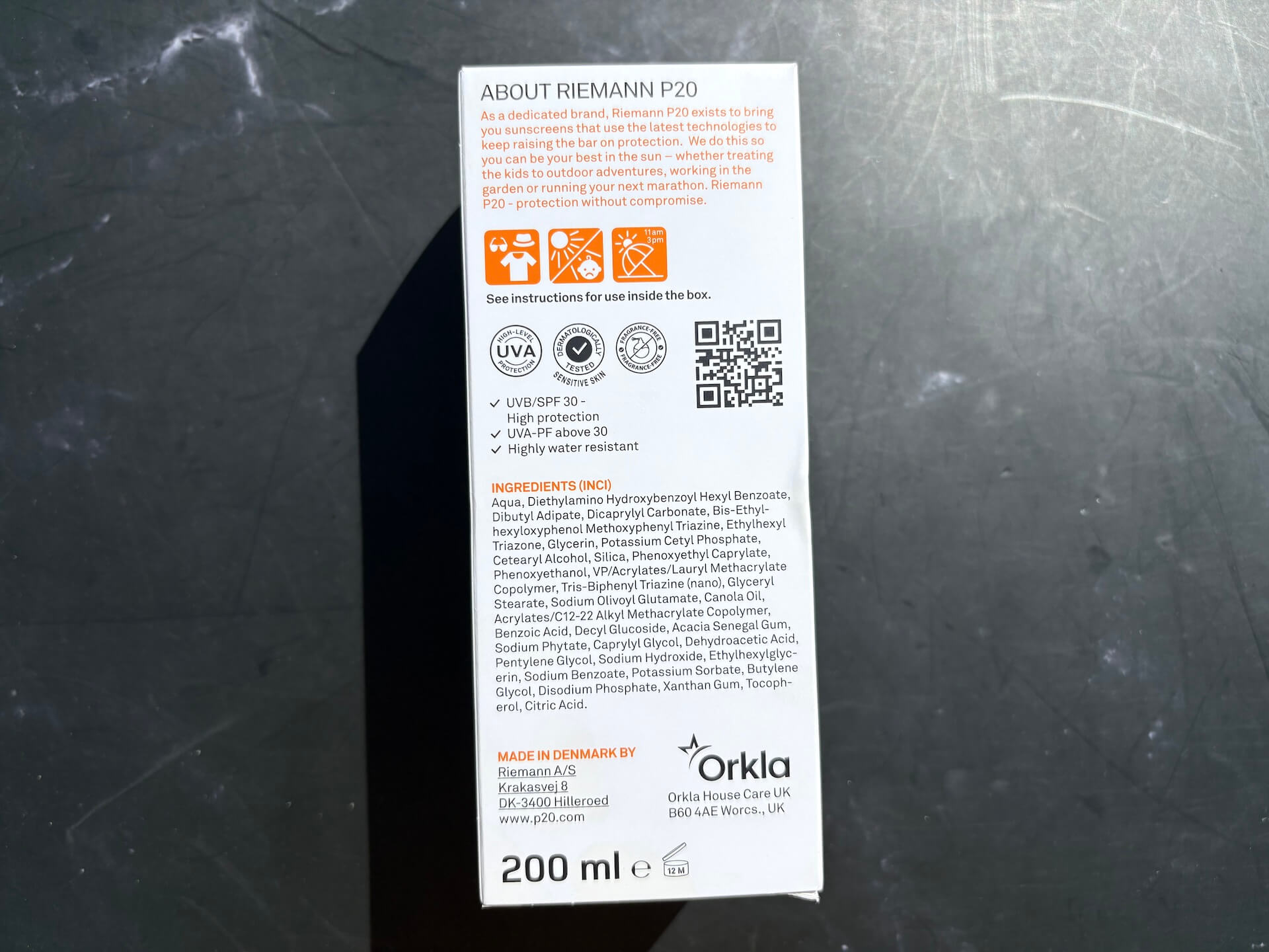 Bagside af P20 Riemann Sensitive Skin SPF 30 solcreme kasse