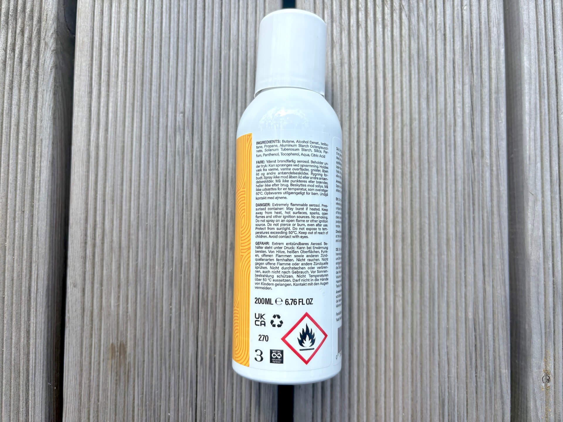 Bagside af Yuaia Haircare Dry Shampoo Texture