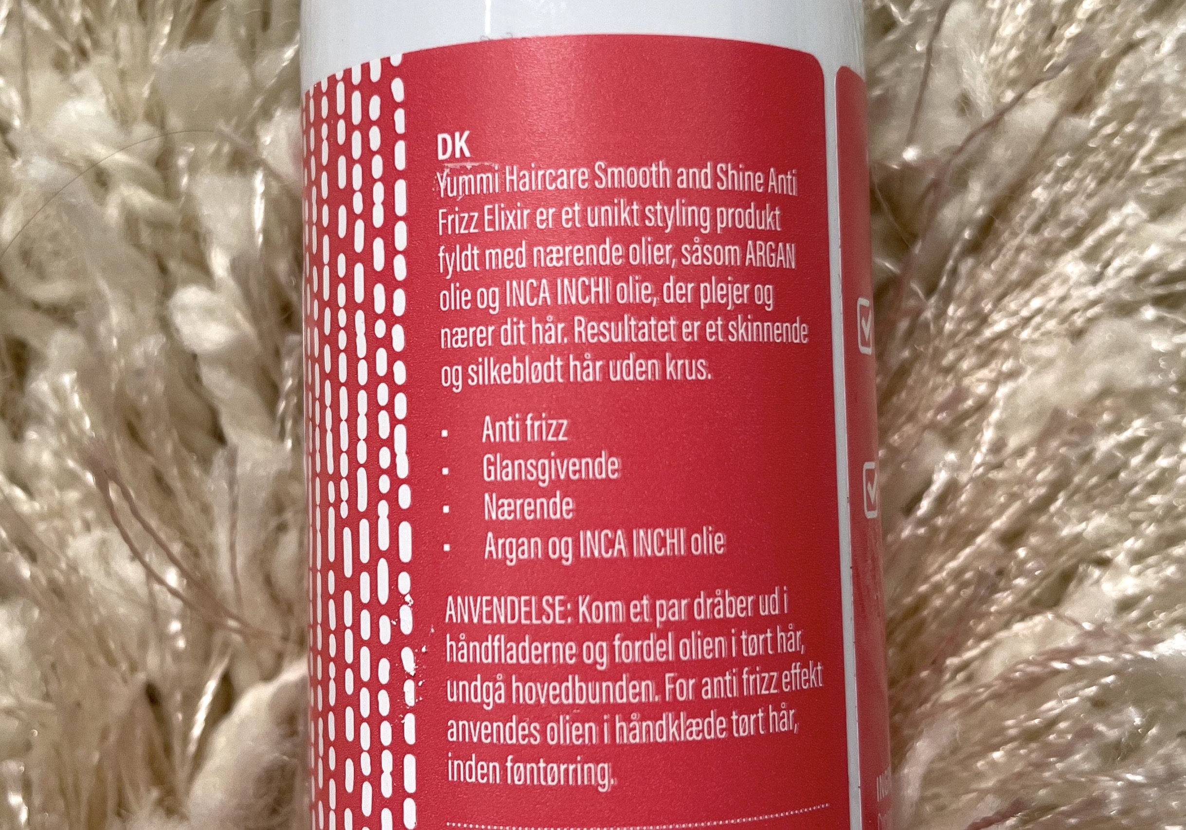 Bagside af Yuaia Haircare hårolie