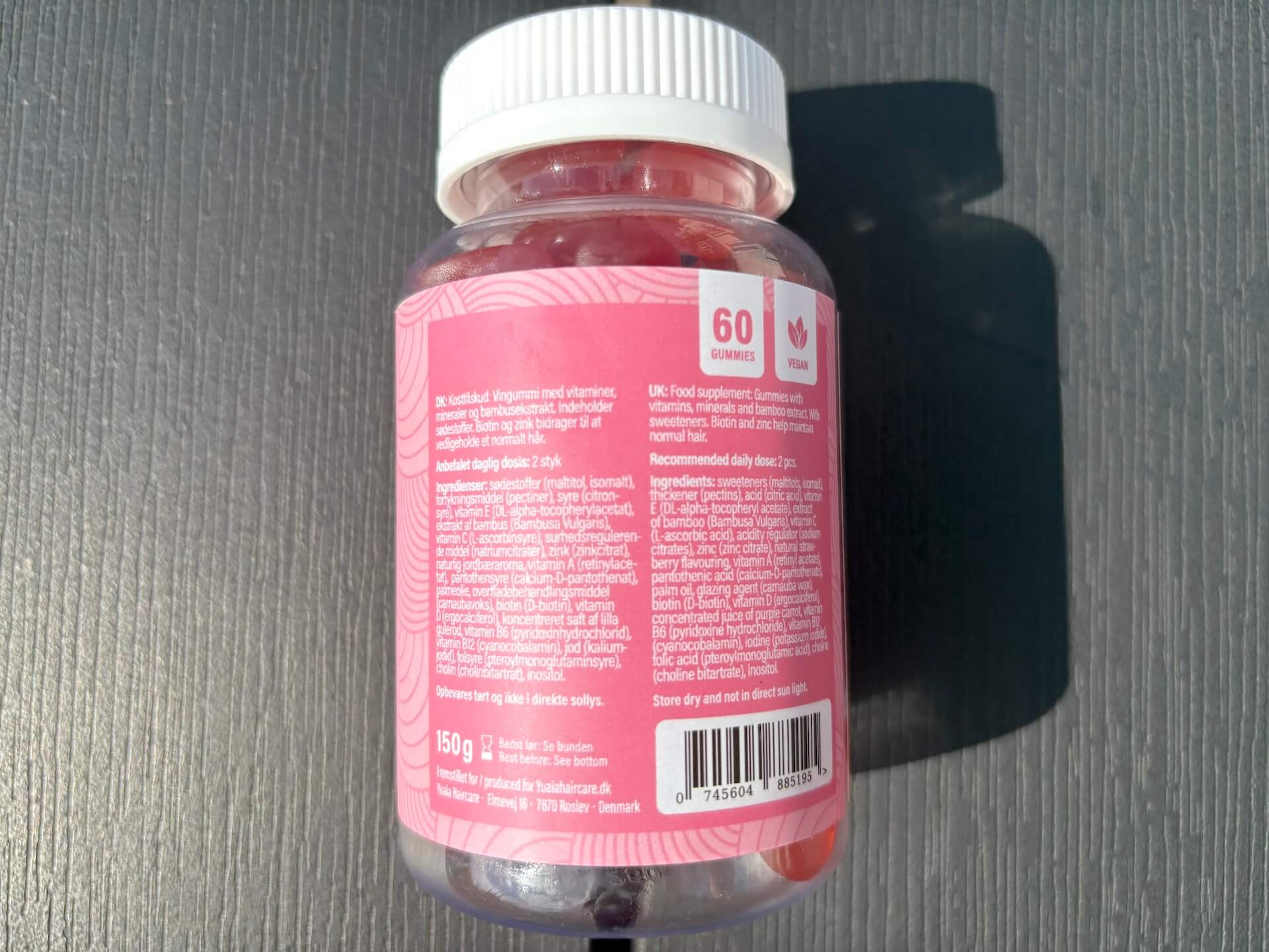 Bagside af Yuaia Haircare Hair Vitamins