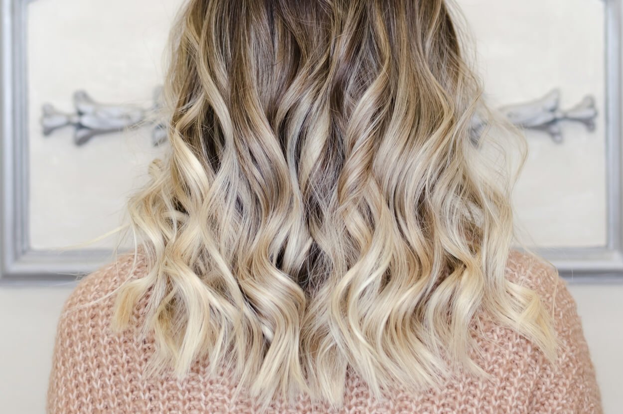Balayage hår - En smuk & naturlig farvemetode (+ priser)