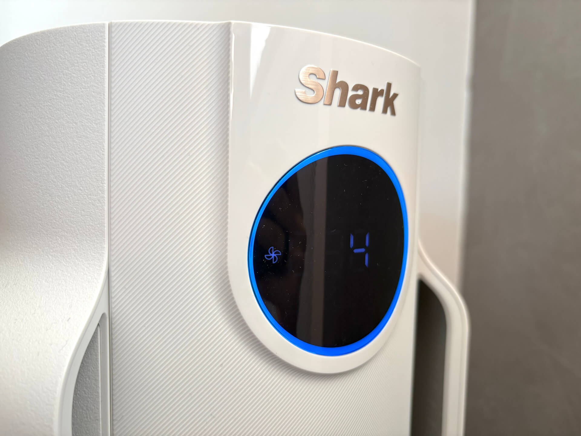 Blæseniveau på 4 på Shark NeverChange Air Purifier