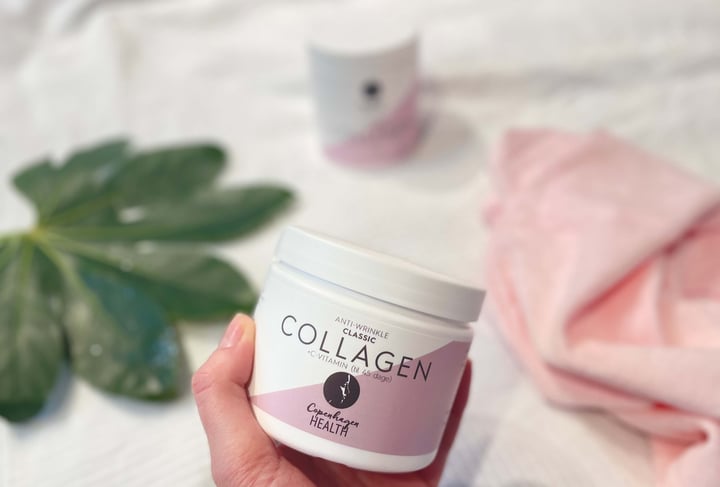 Copenhagen Health collagen i en hånd