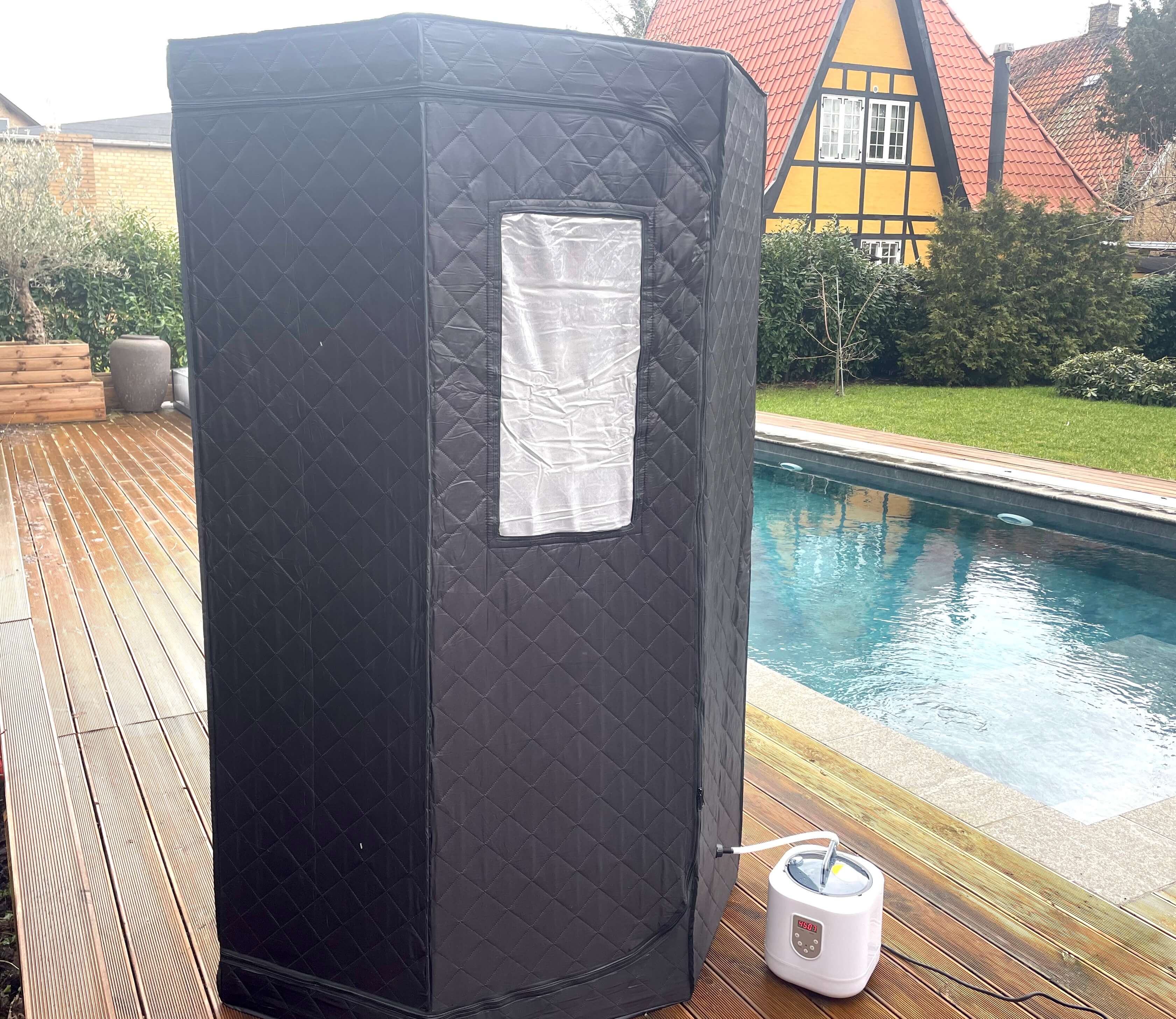Dampsauna på terrasse ved pool