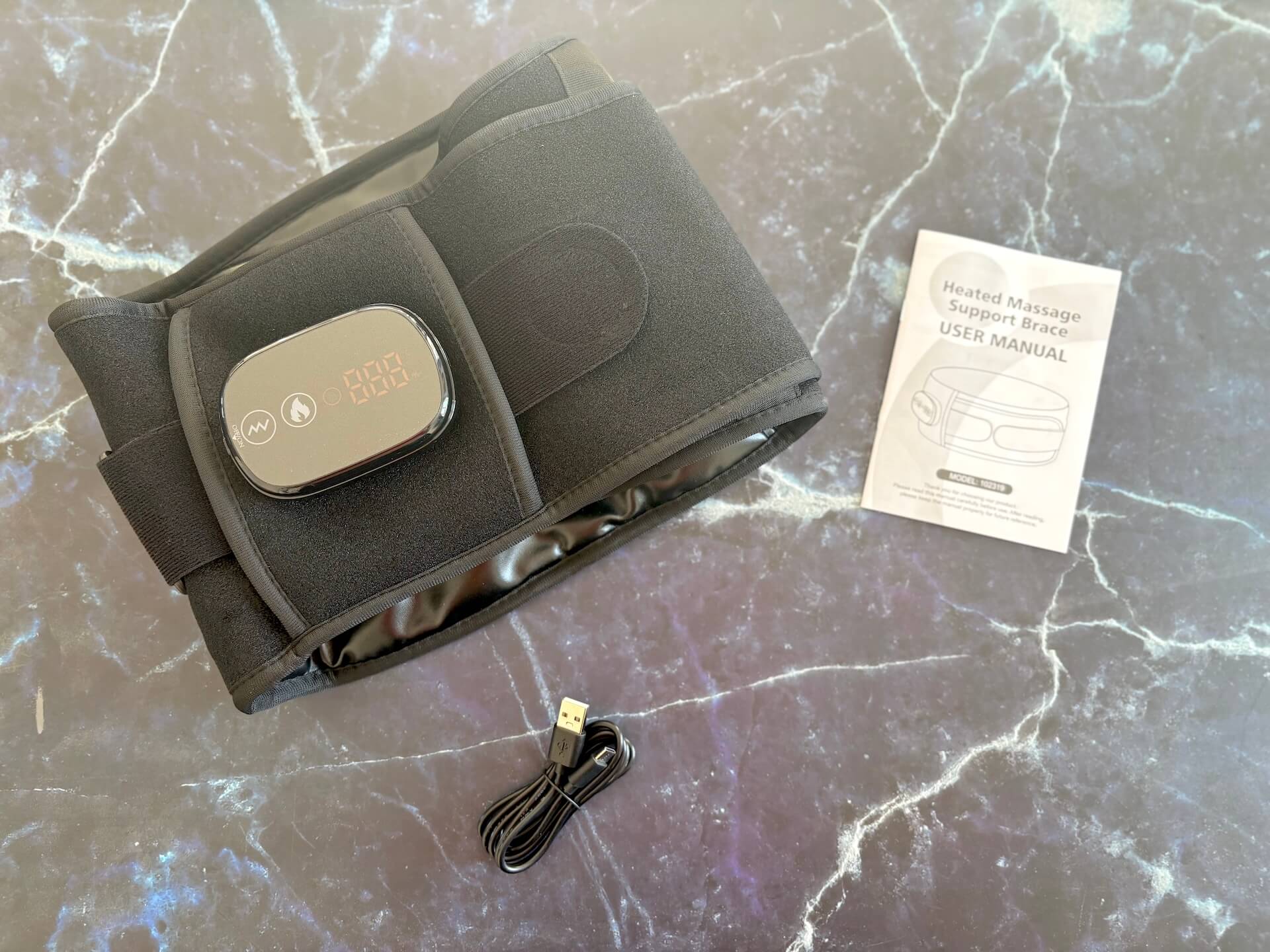 DeluxeCare HeatCare unboxet på bord