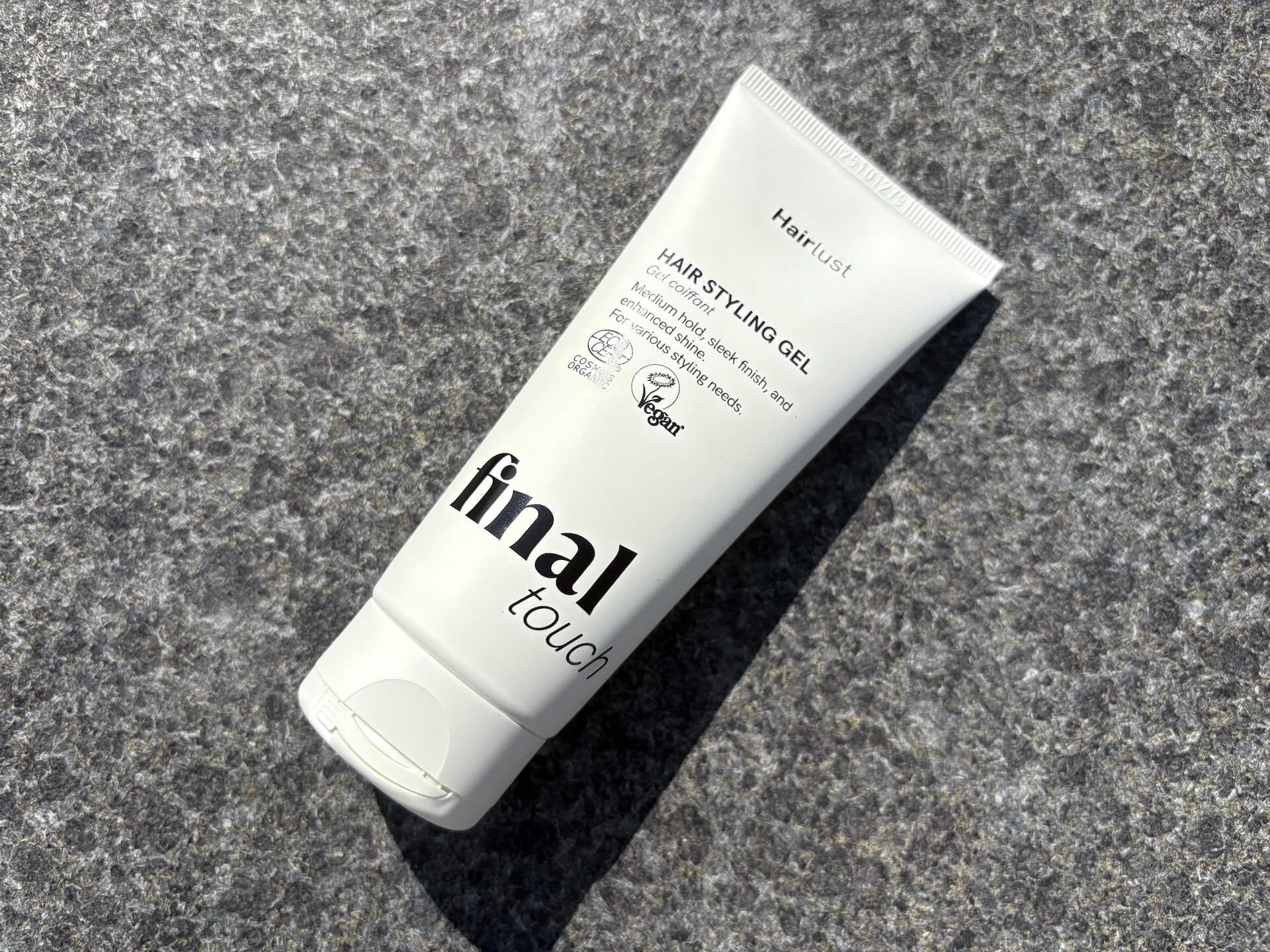 Hairlust Final Touch Hair Styling Gel på flise
