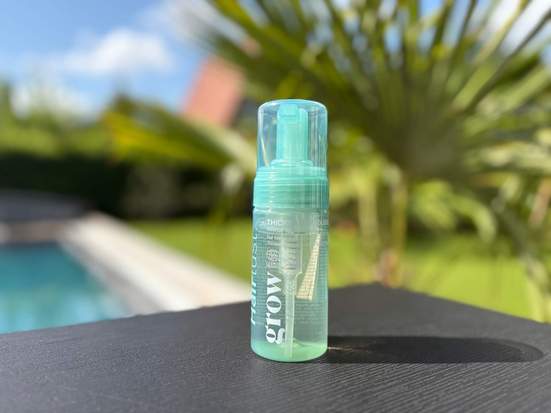 Hairlust Grow Perfect Thickening Mousse på bord i have