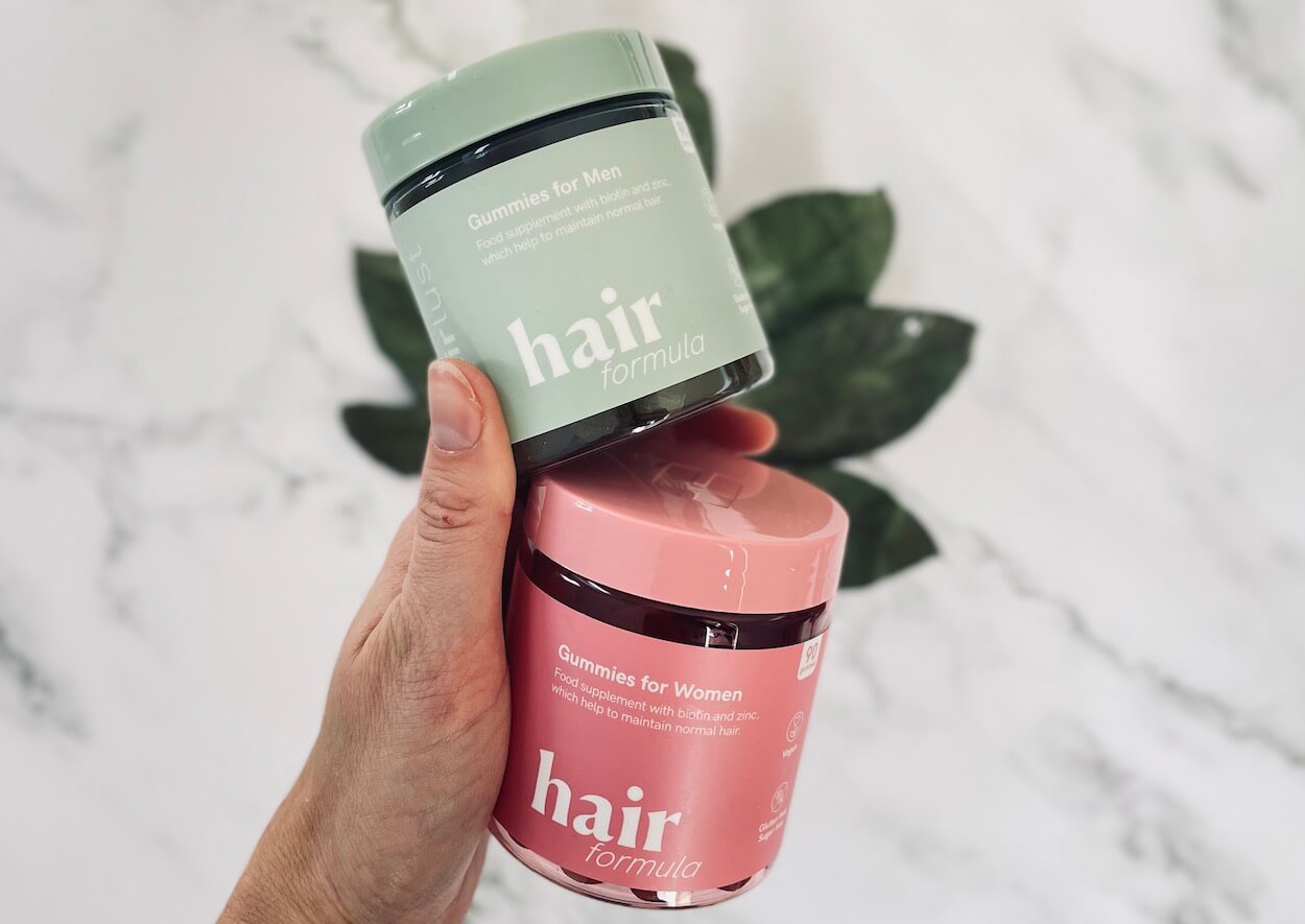 Hairlust Hair Formula Gummies for Women og men i hånd