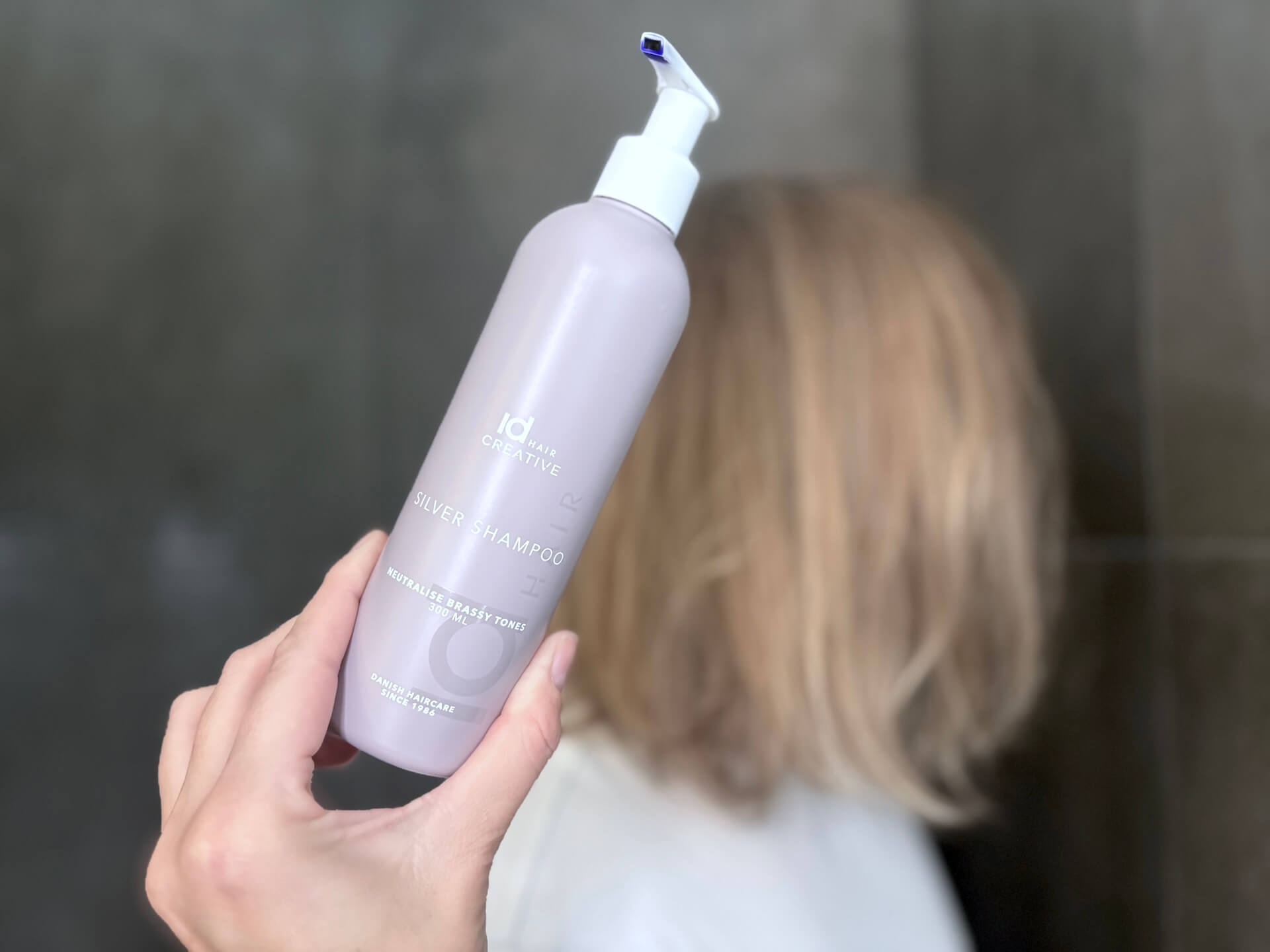 IdHAIR Creative Silver Shampoo foran hår