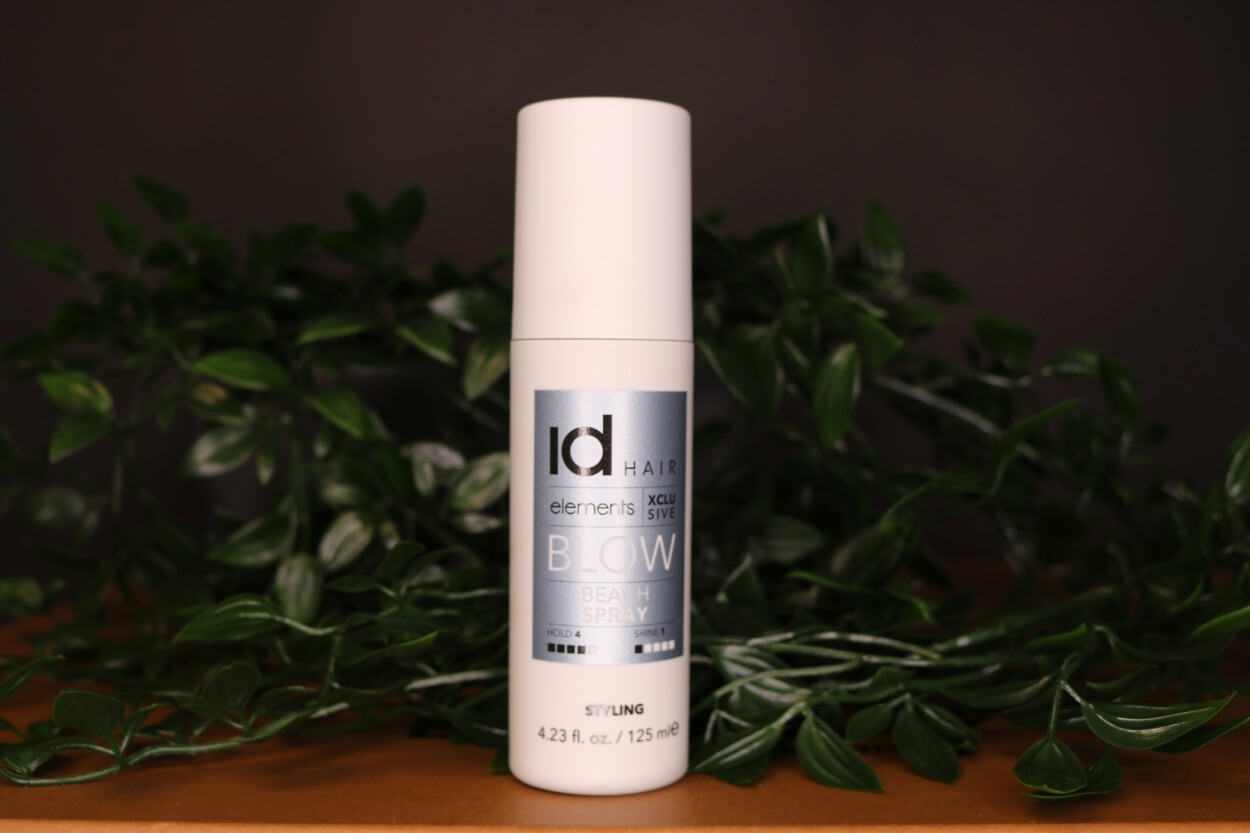 IdHAIR Beach Spray saltvandsspray foran planter