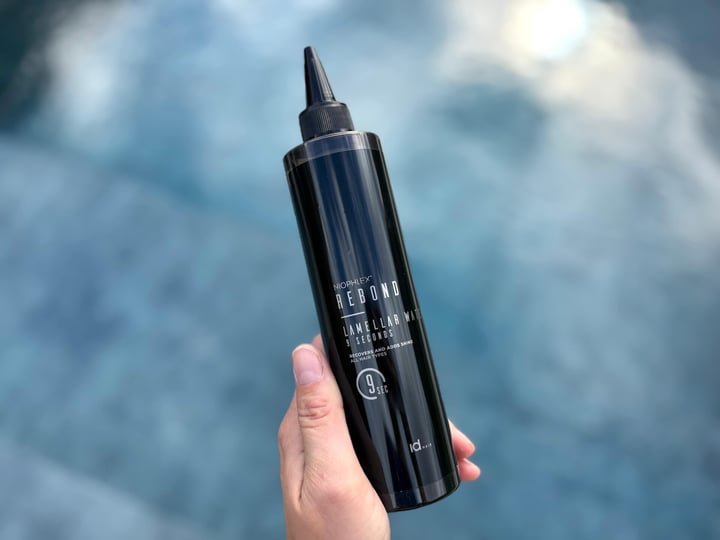 IdHAIR Niophlex Rebond Lamellar Water i hånd