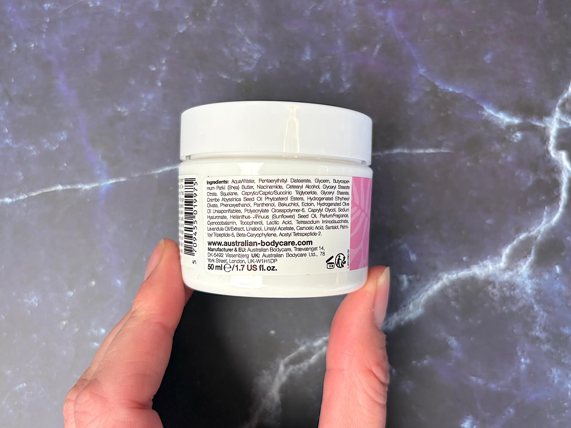 Ingredienser i Australian Bodycare B12 Neck & Chest