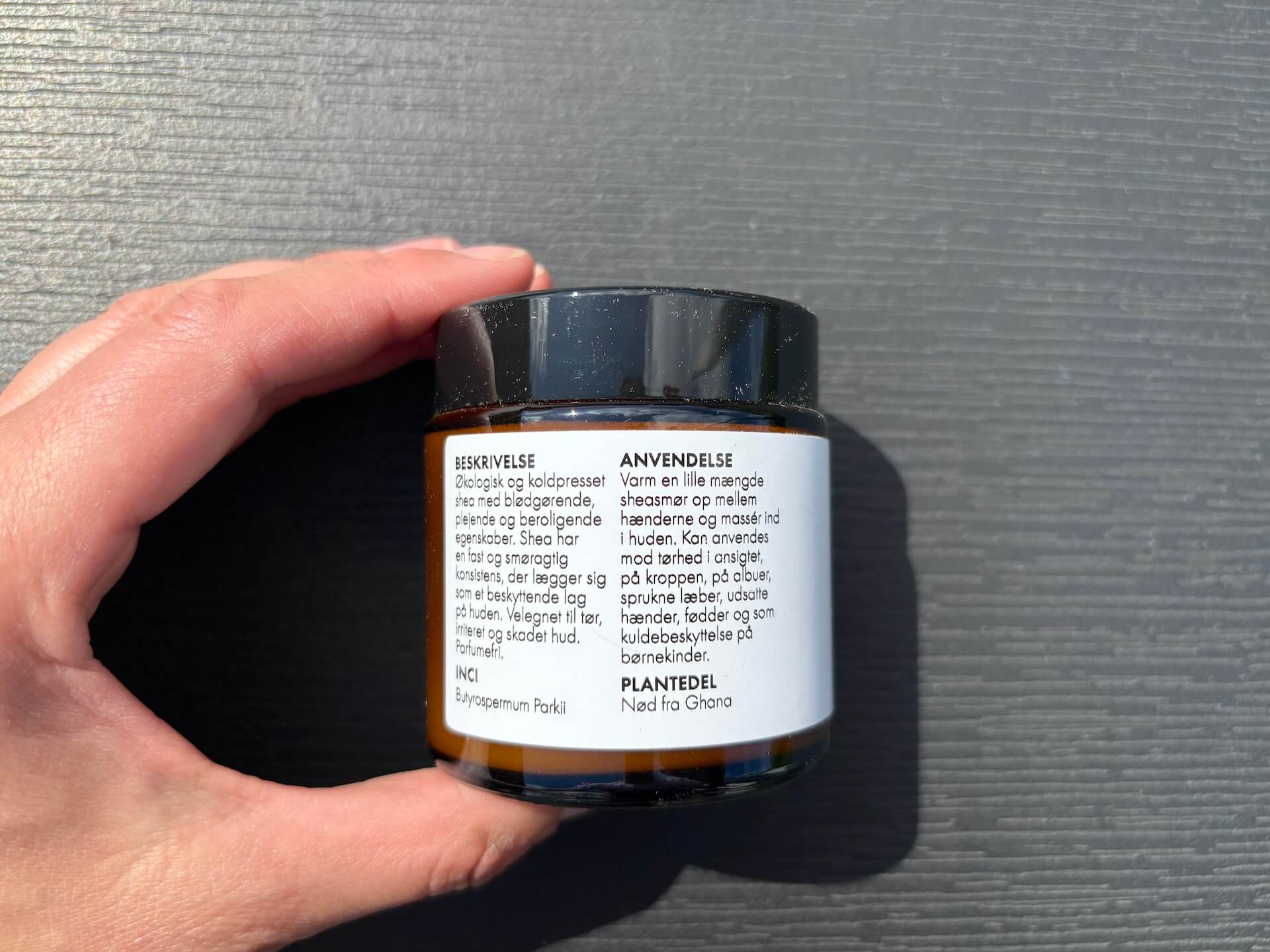 Ingredienser og anvendelse på Naturligolie Økologisk Sheasmør
