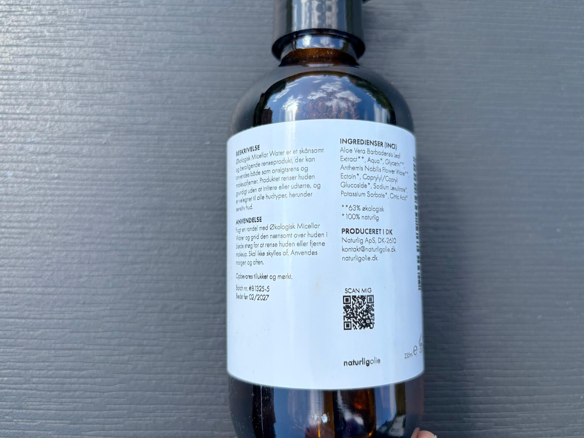 Ingredienser og brugsvejledning på Naturligolie Micellar Water etiket