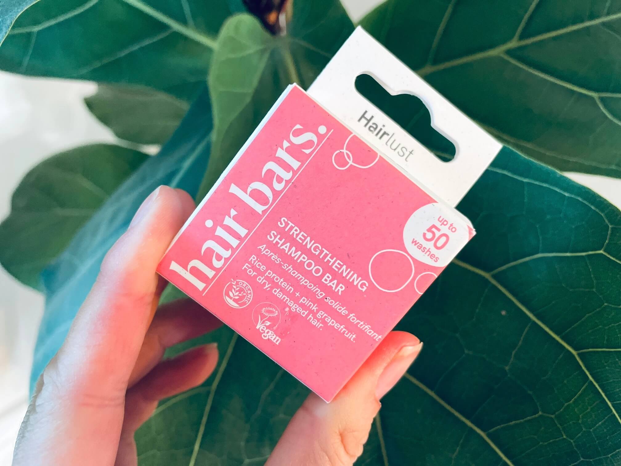 Kasse med Hairlust Strengthening shampoo bar
