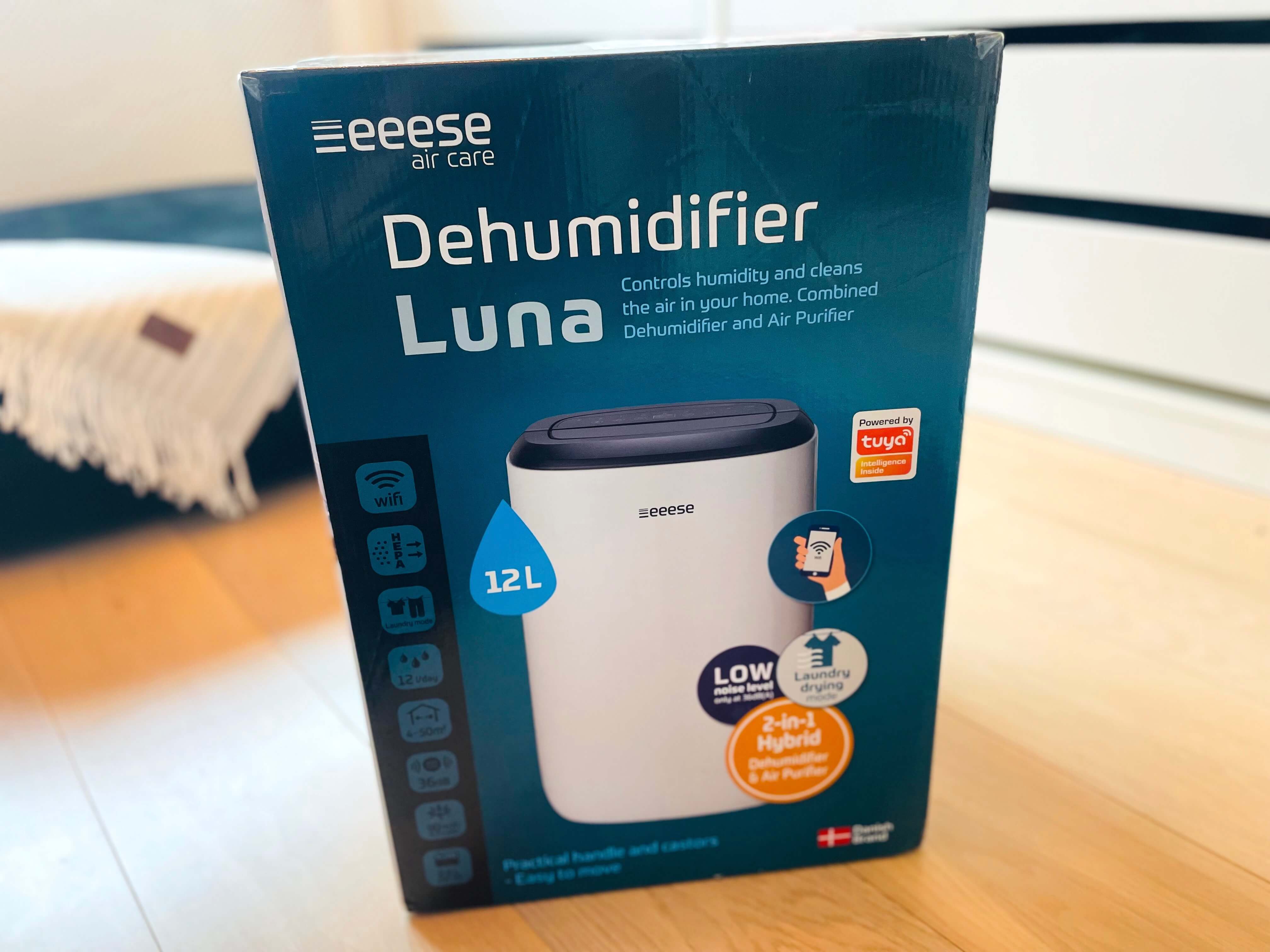 Kasse med Luna affugter og luftrenser fra eeese
