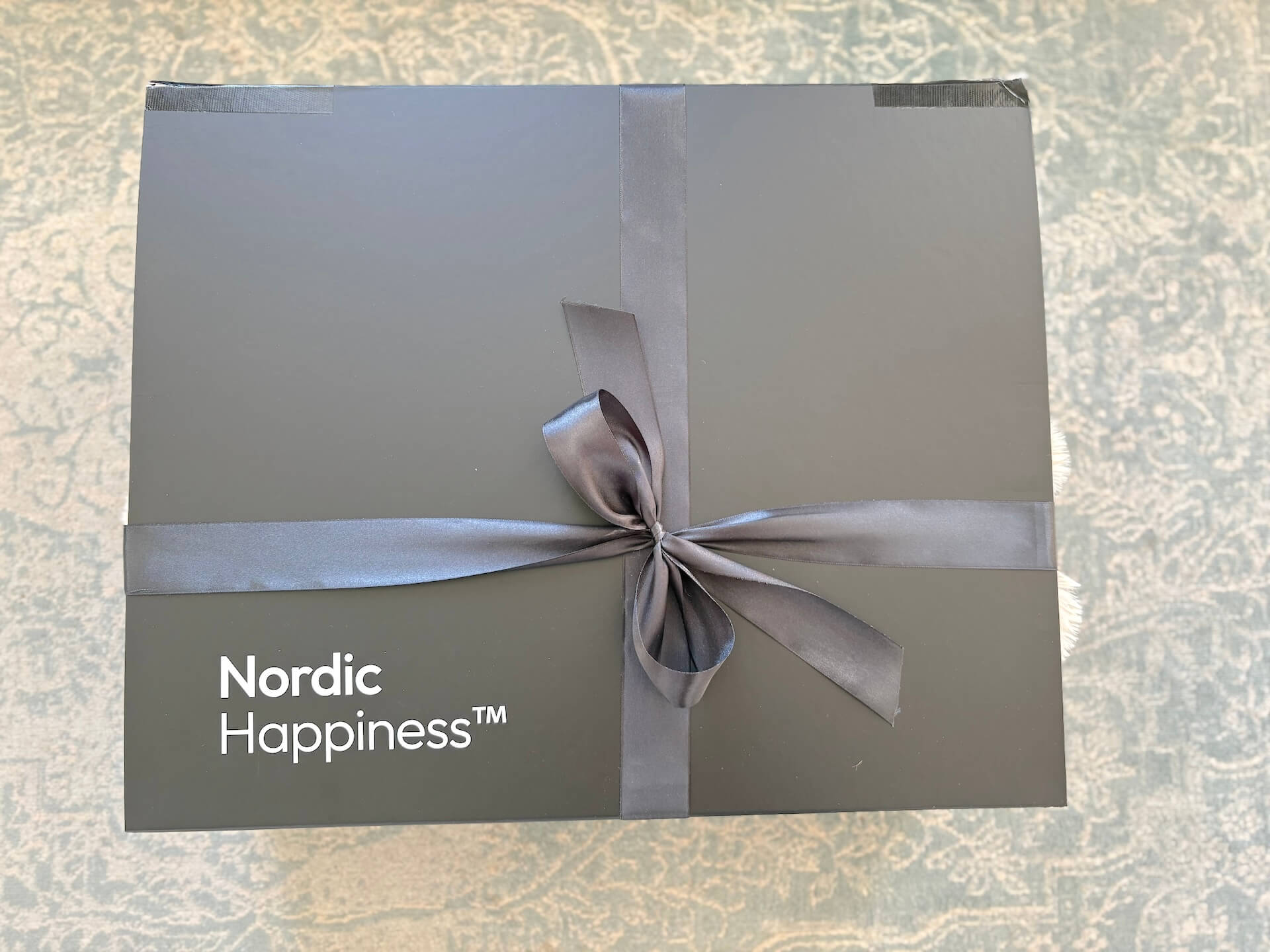 Kasse med Nordic Happiness Double Hug