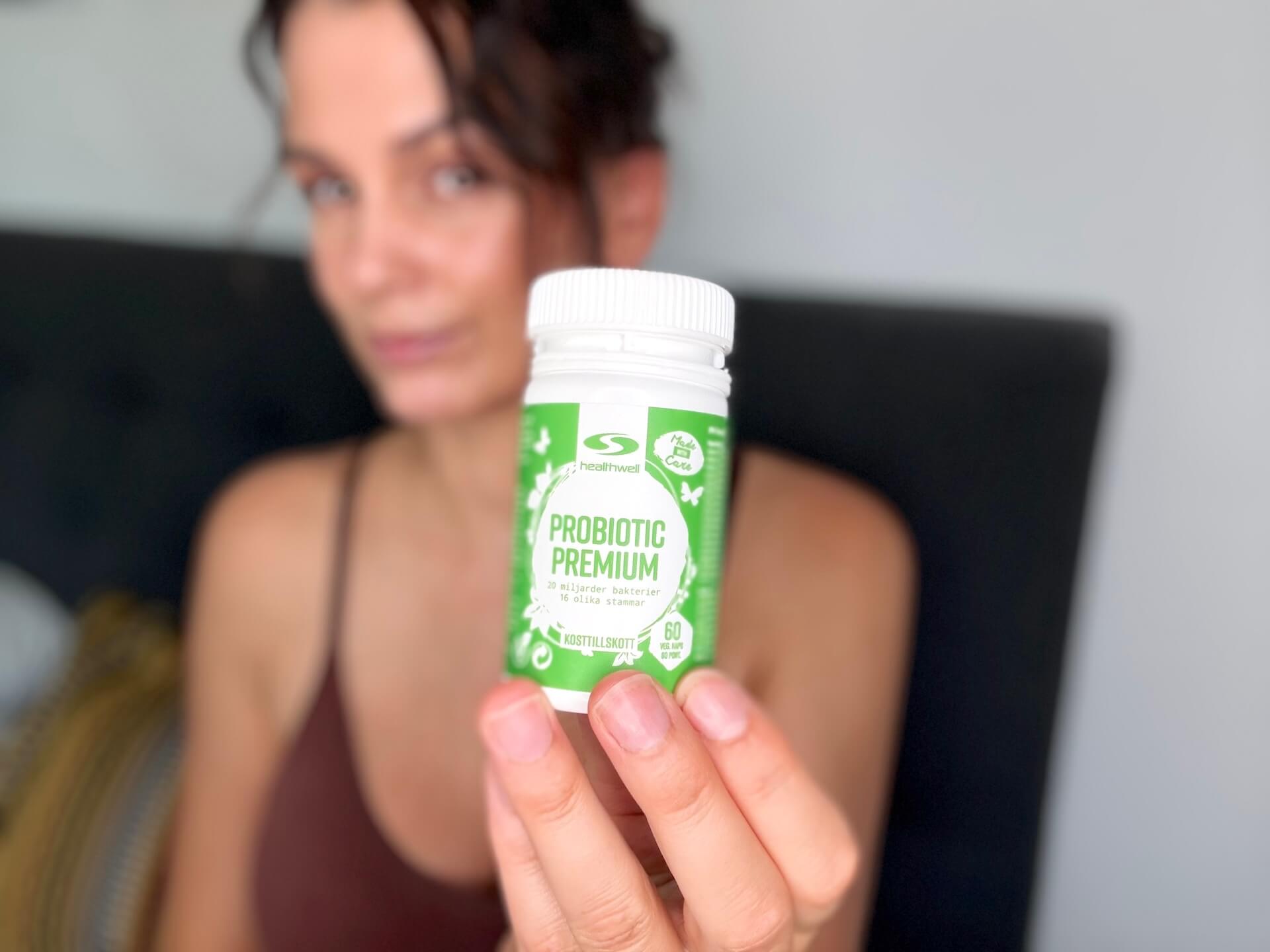 Kvinde med Healthwell Probiotic Premium