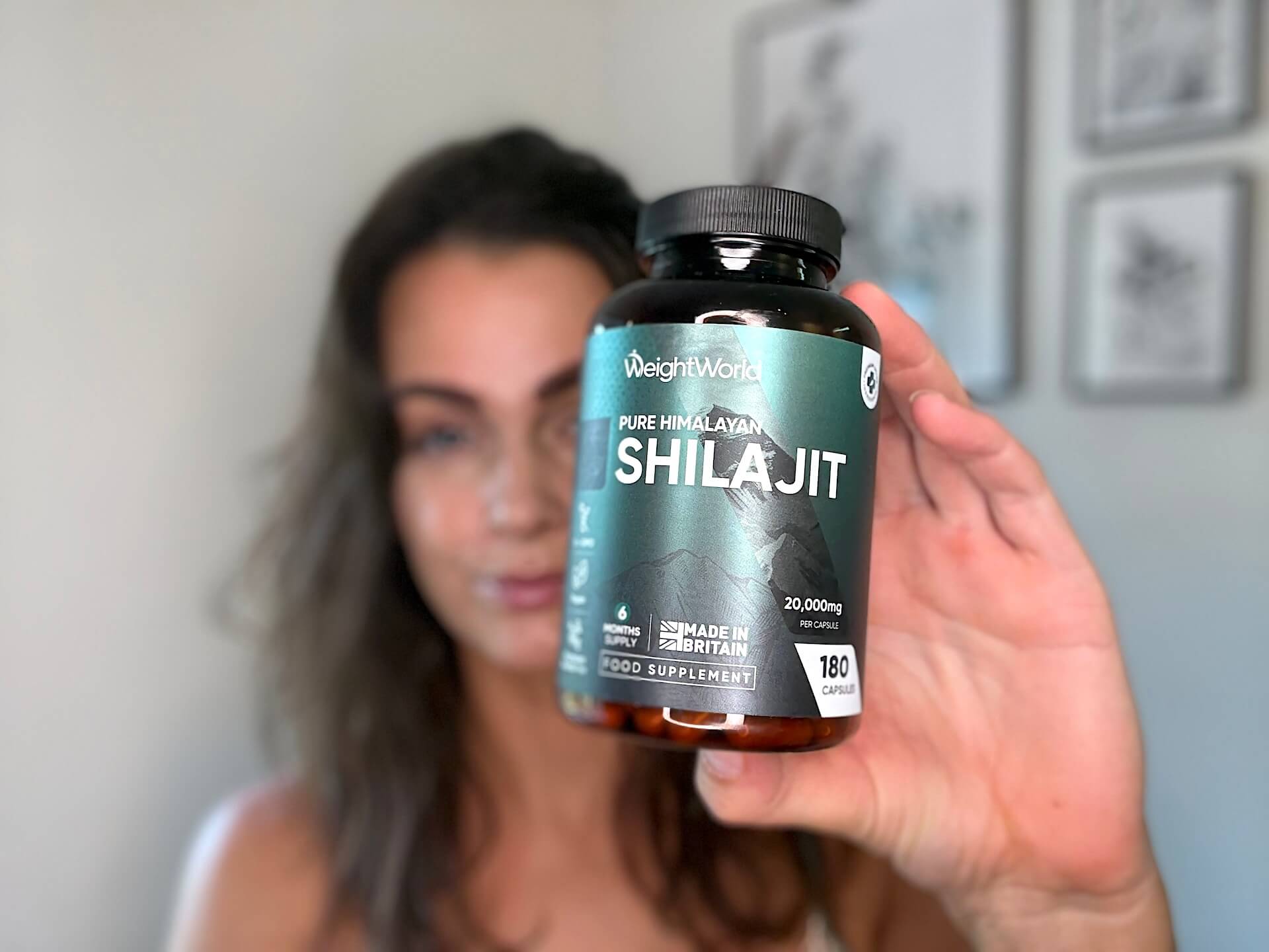 Kvinde med WeightWorld Shilajit Himalaya