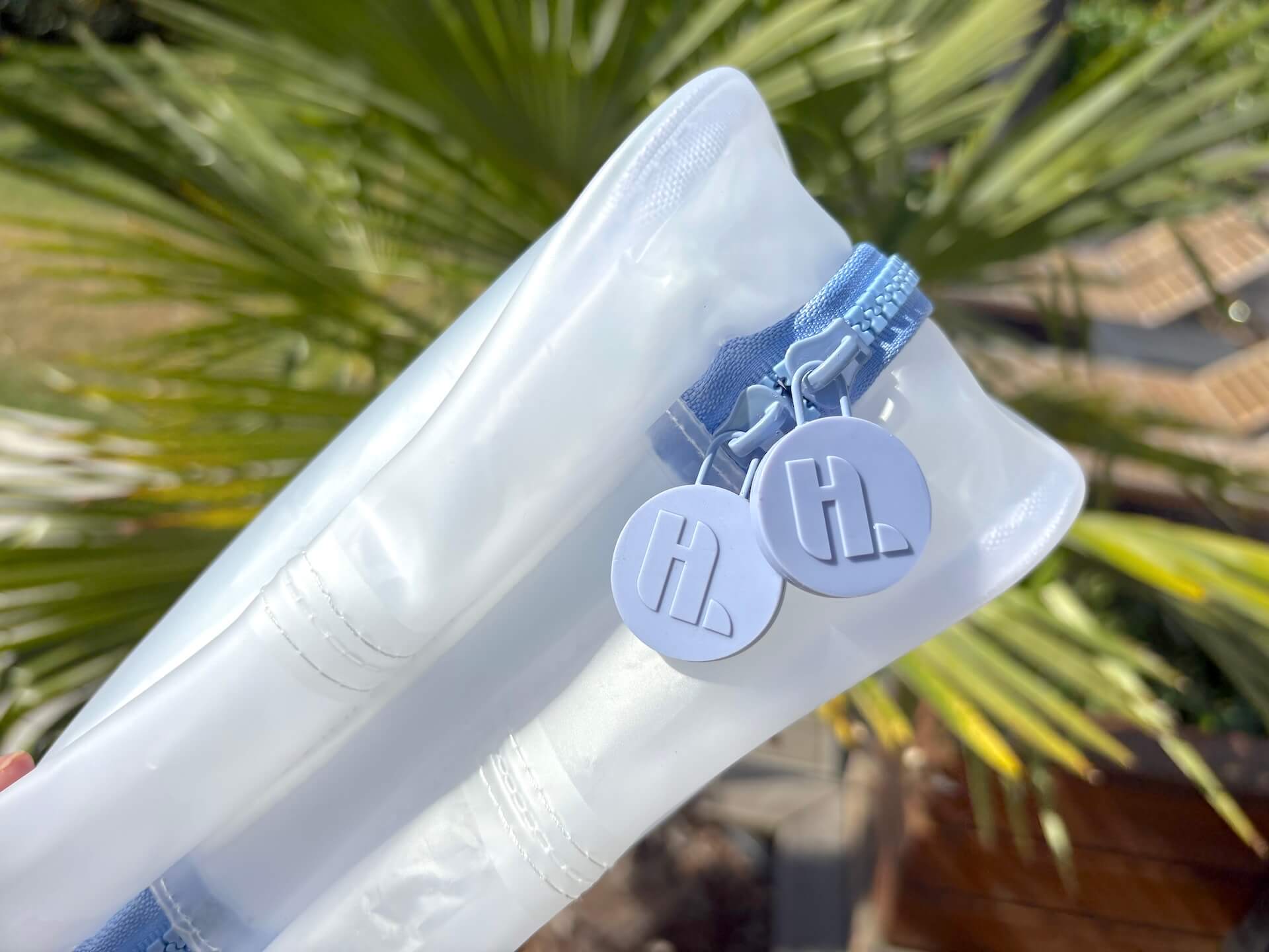 Lynlås på Hairlust Hanging Travel Toiletry Bag
