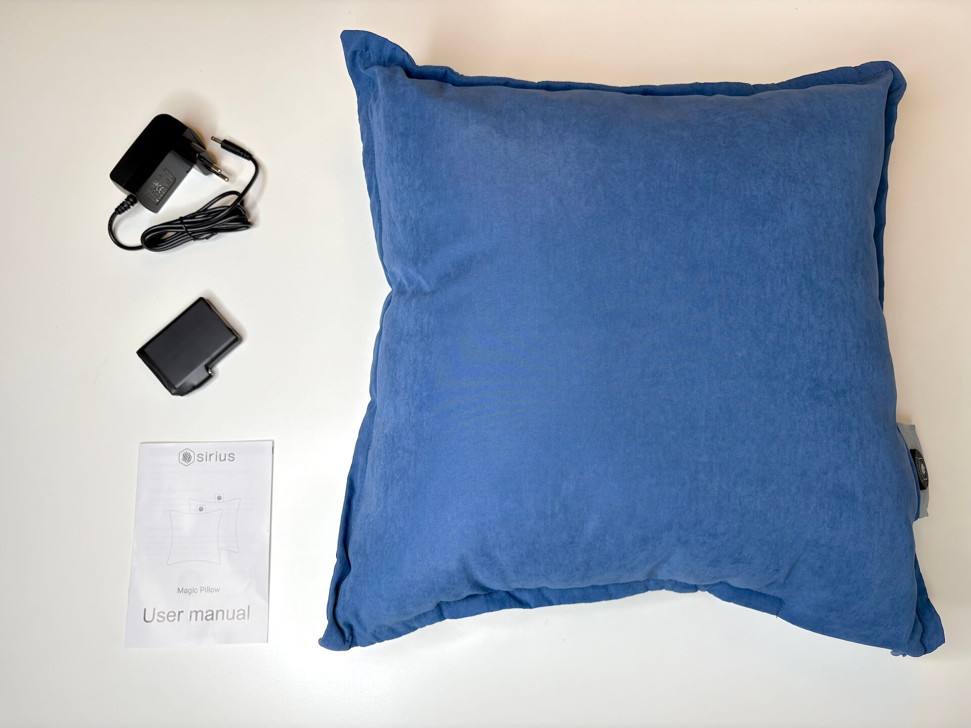 Magic Pillow varmepude fra Sirius unboxet på bord