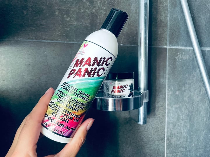 Mani Panic Keep Colors alive conditioner foran Manic Panic hårkur