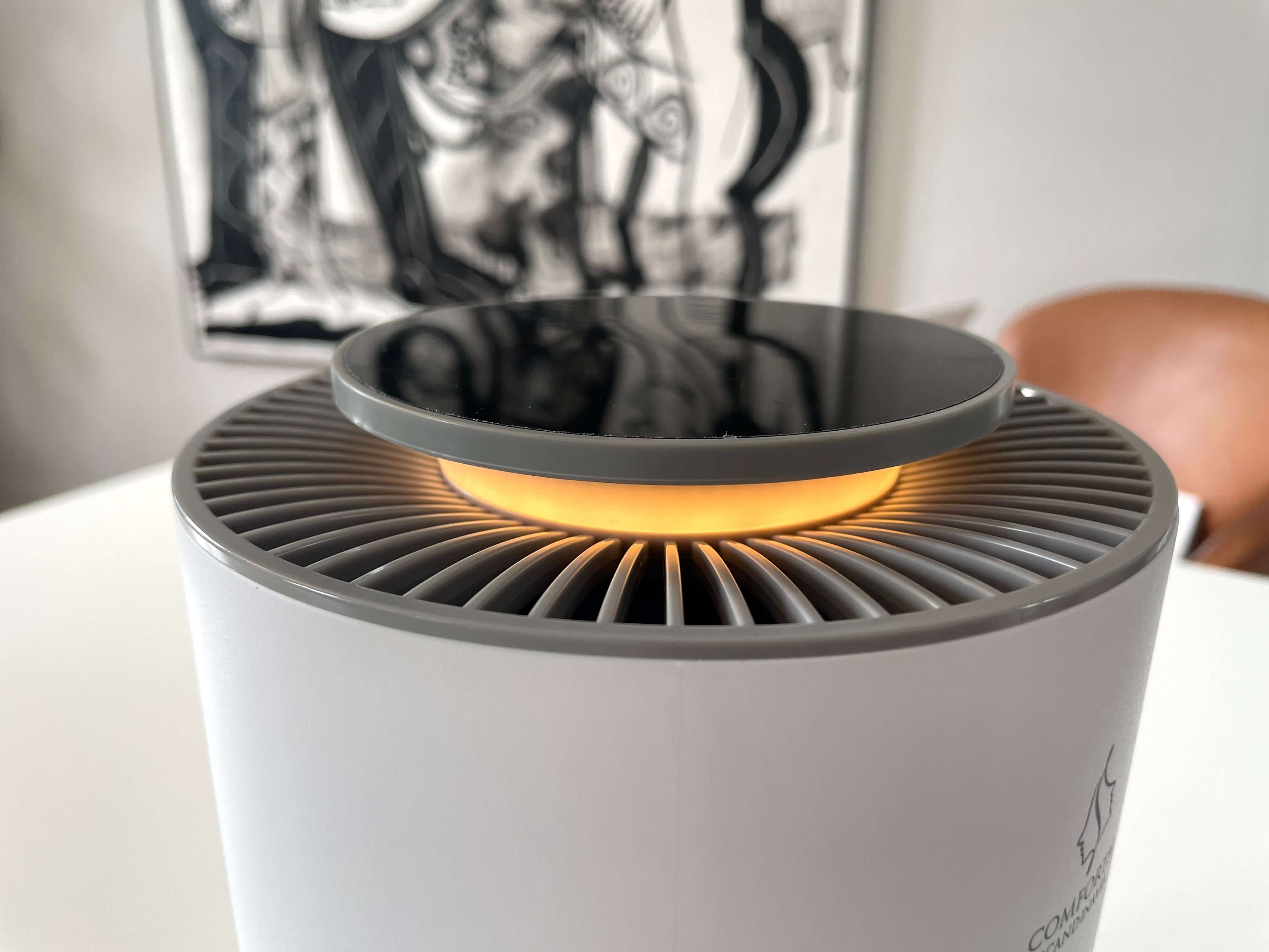 Natlys på Air Purifier fra Comforth Scandinavia