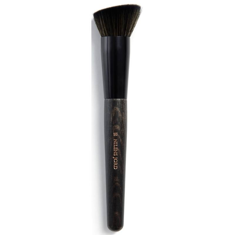 Nilens Jord Angled Foundation Brush No. 185 
