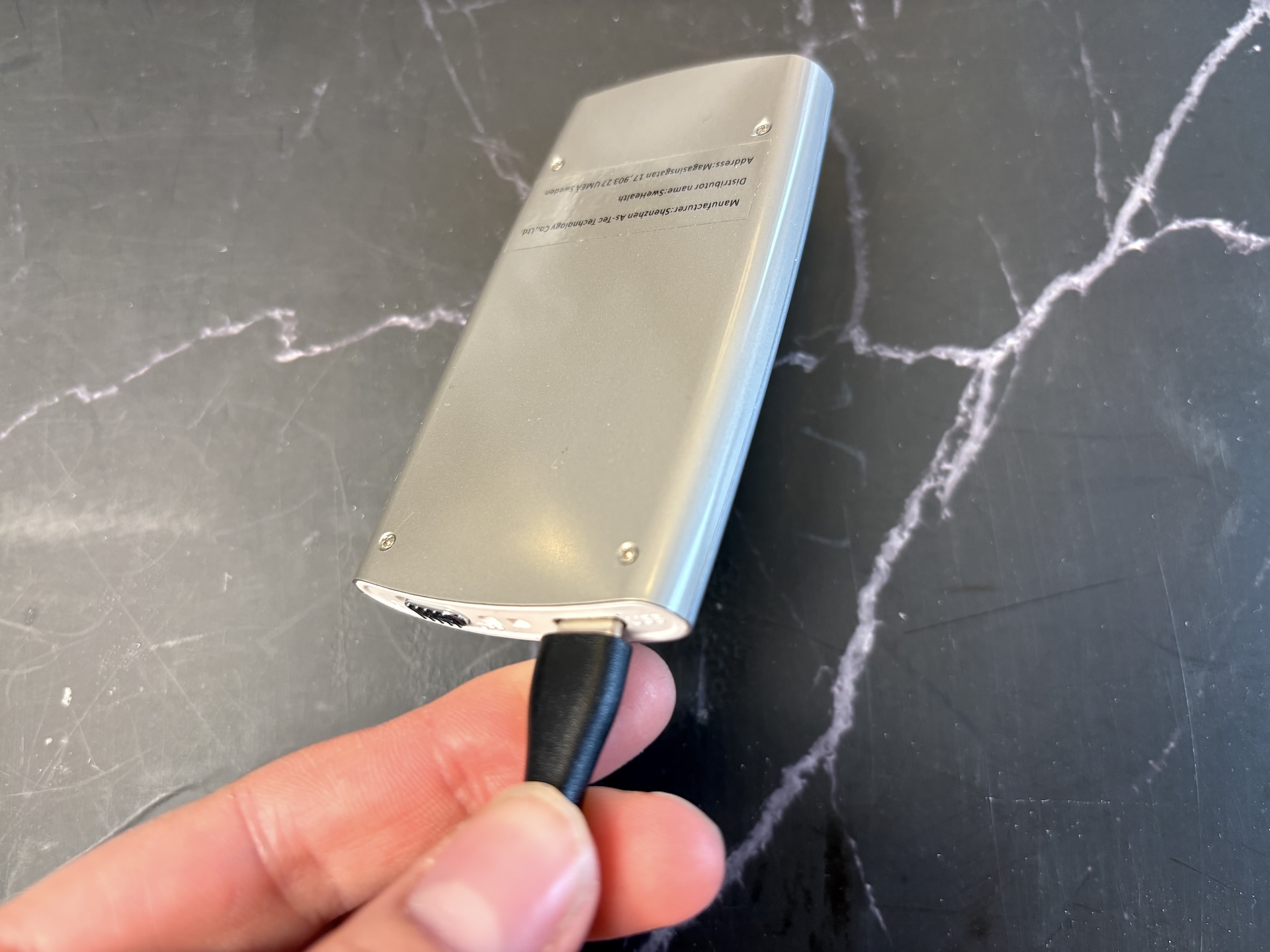Opladning af SweHealth SweTens Pocket
