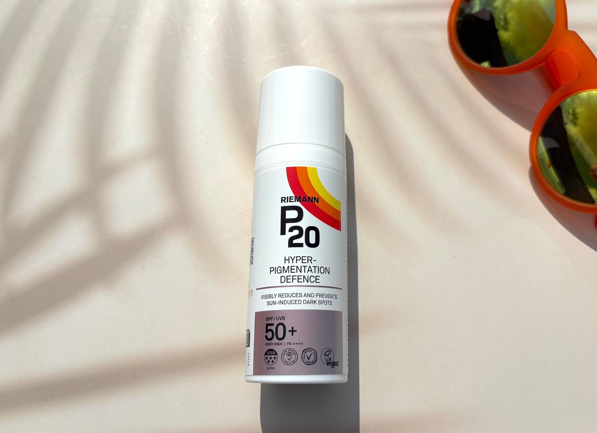 P20 Riemann Hyperpigmentation Defence SPF 50+ ved solbriller