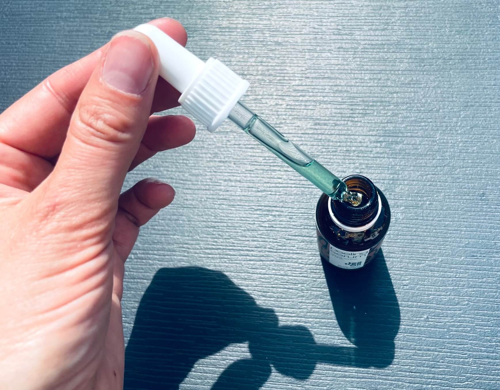 Pipette med Peeling Serum fra Australian Bodycare