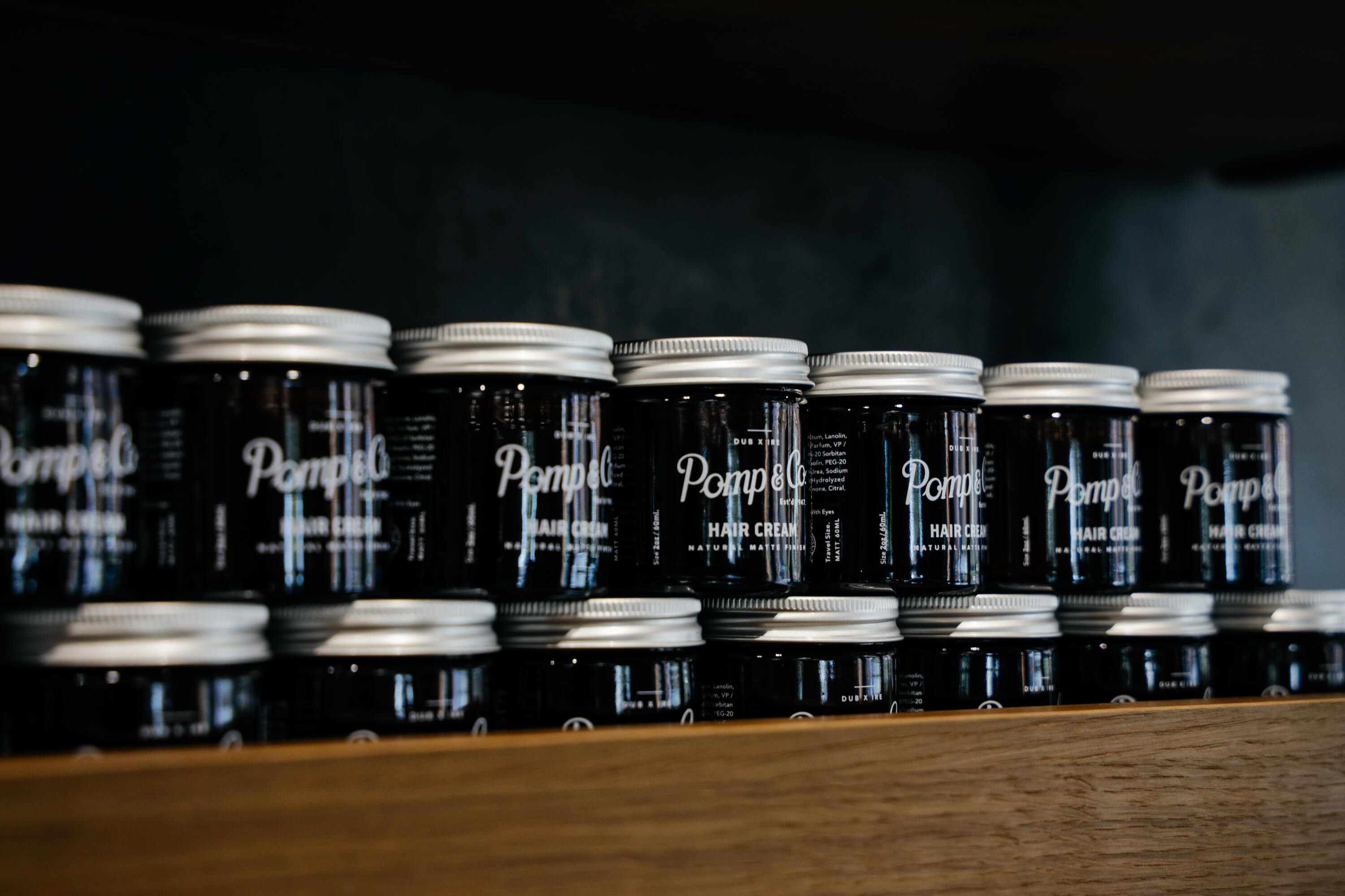 Pomp & Co Hair cream på rad og række