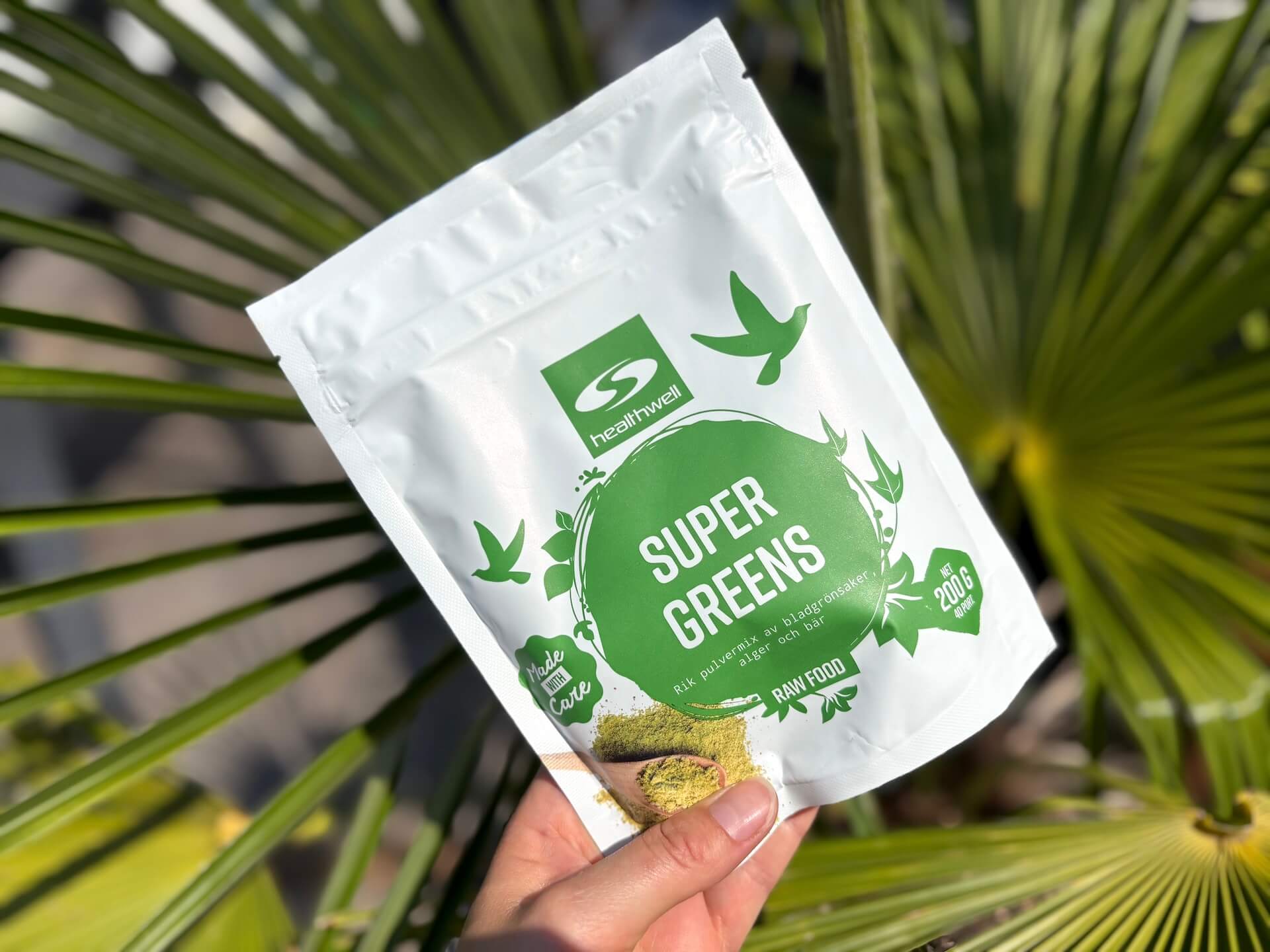 Pose med Healthwell Super Greens