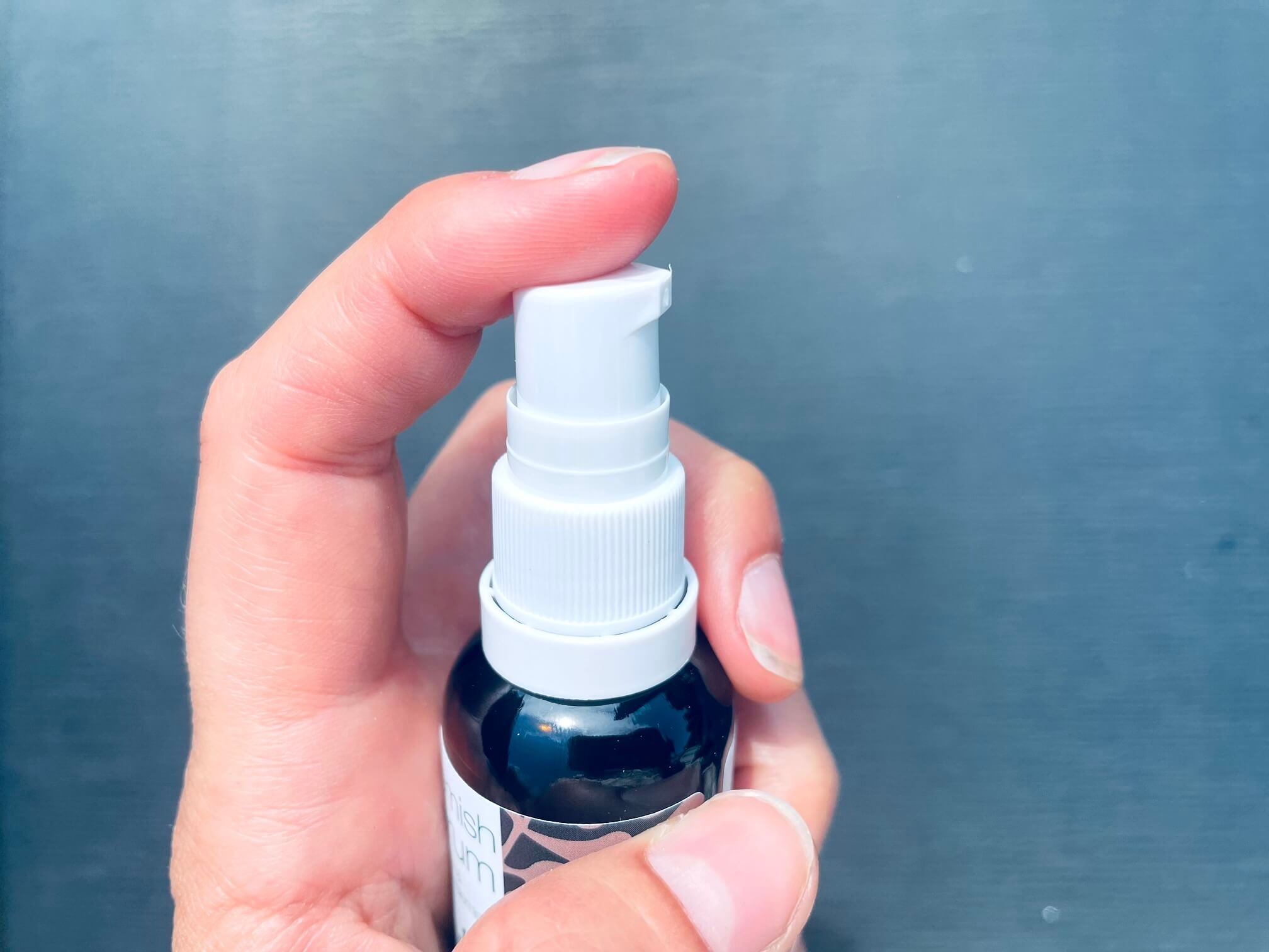 Pumpe på Australian Bodycare Blemish Serum