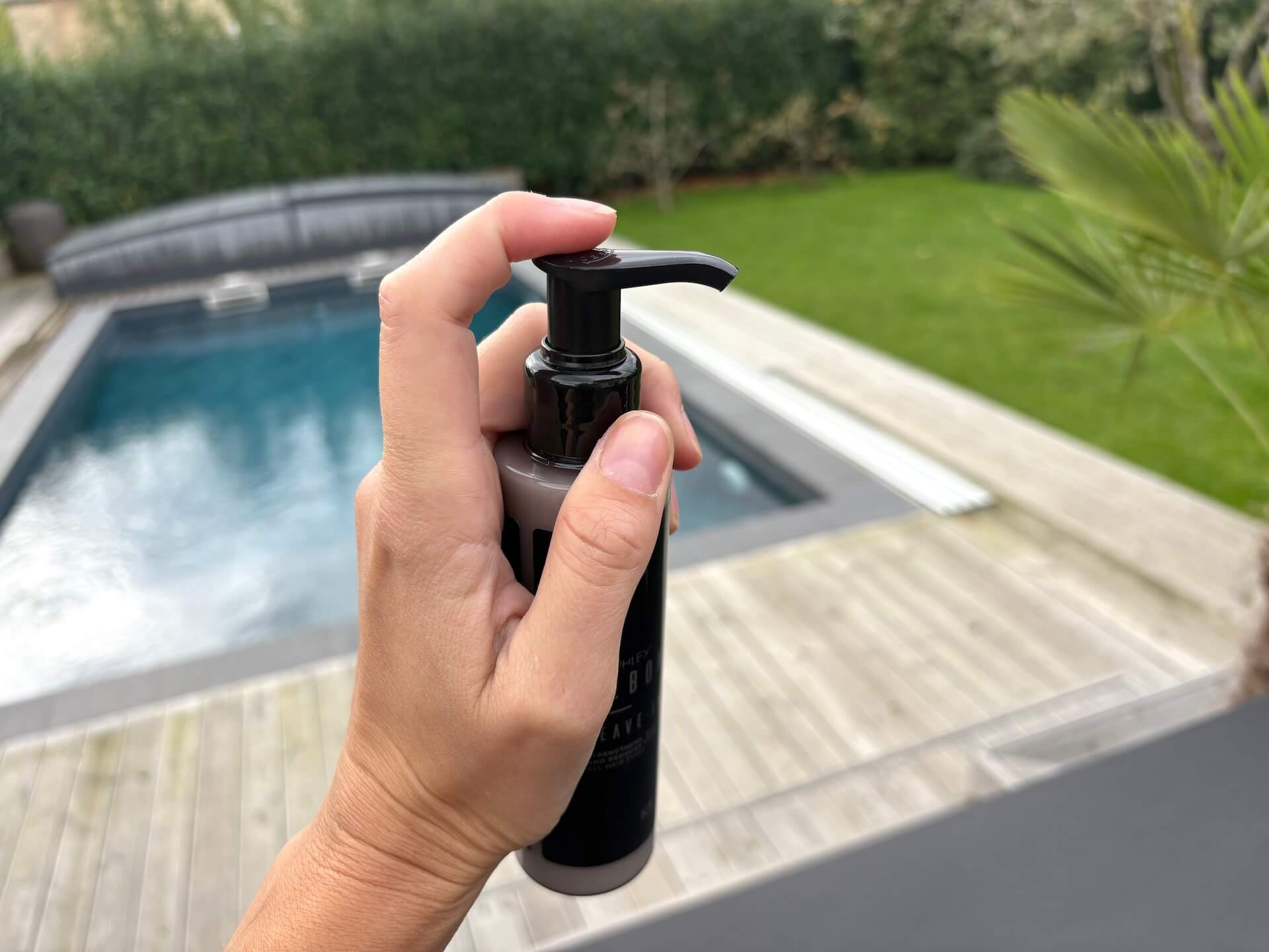 Pumpe på IdHAIR Niophlex Rebond Leave-In Cream