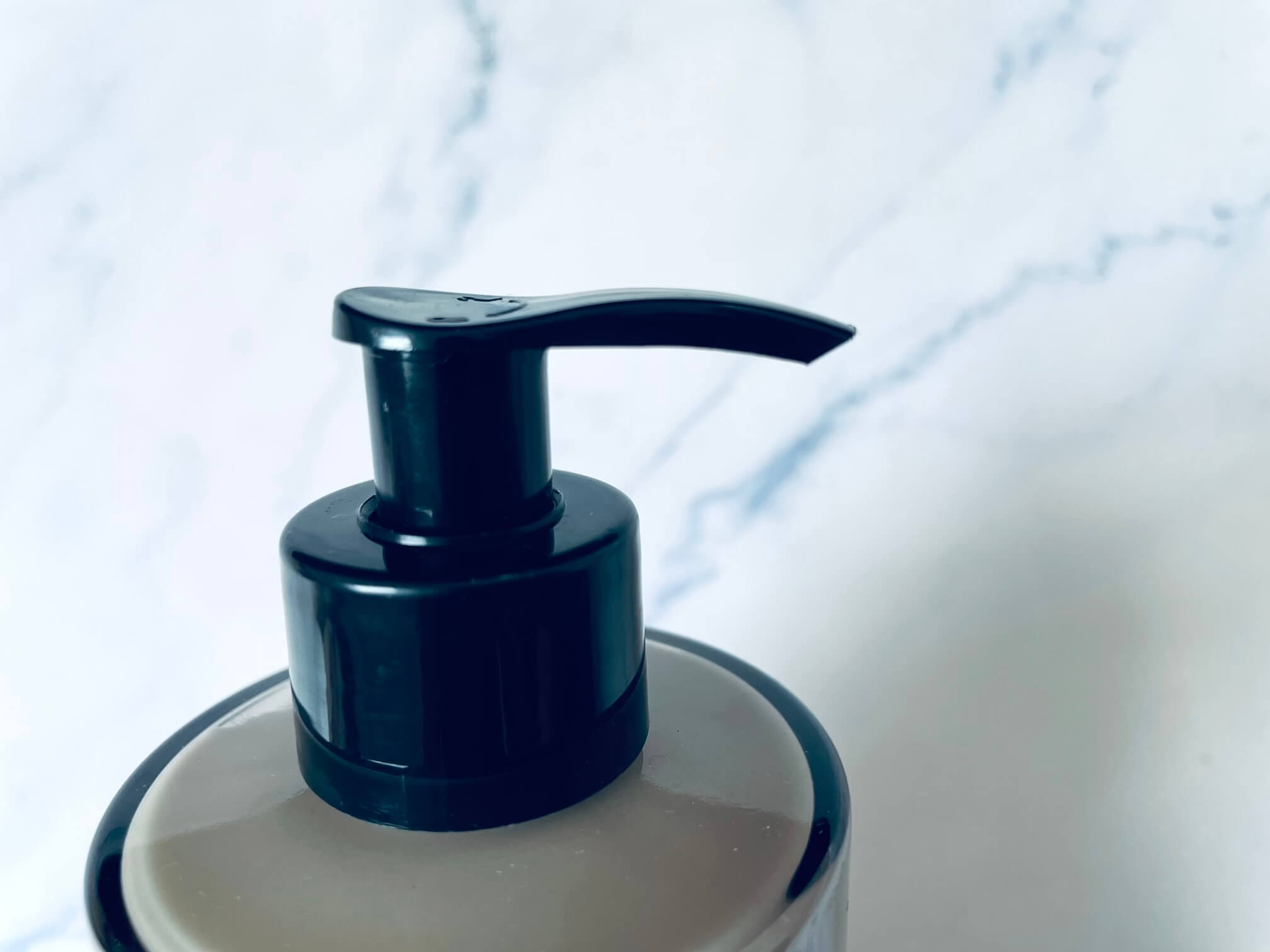 Pumpe på SKNS Hand Lotion