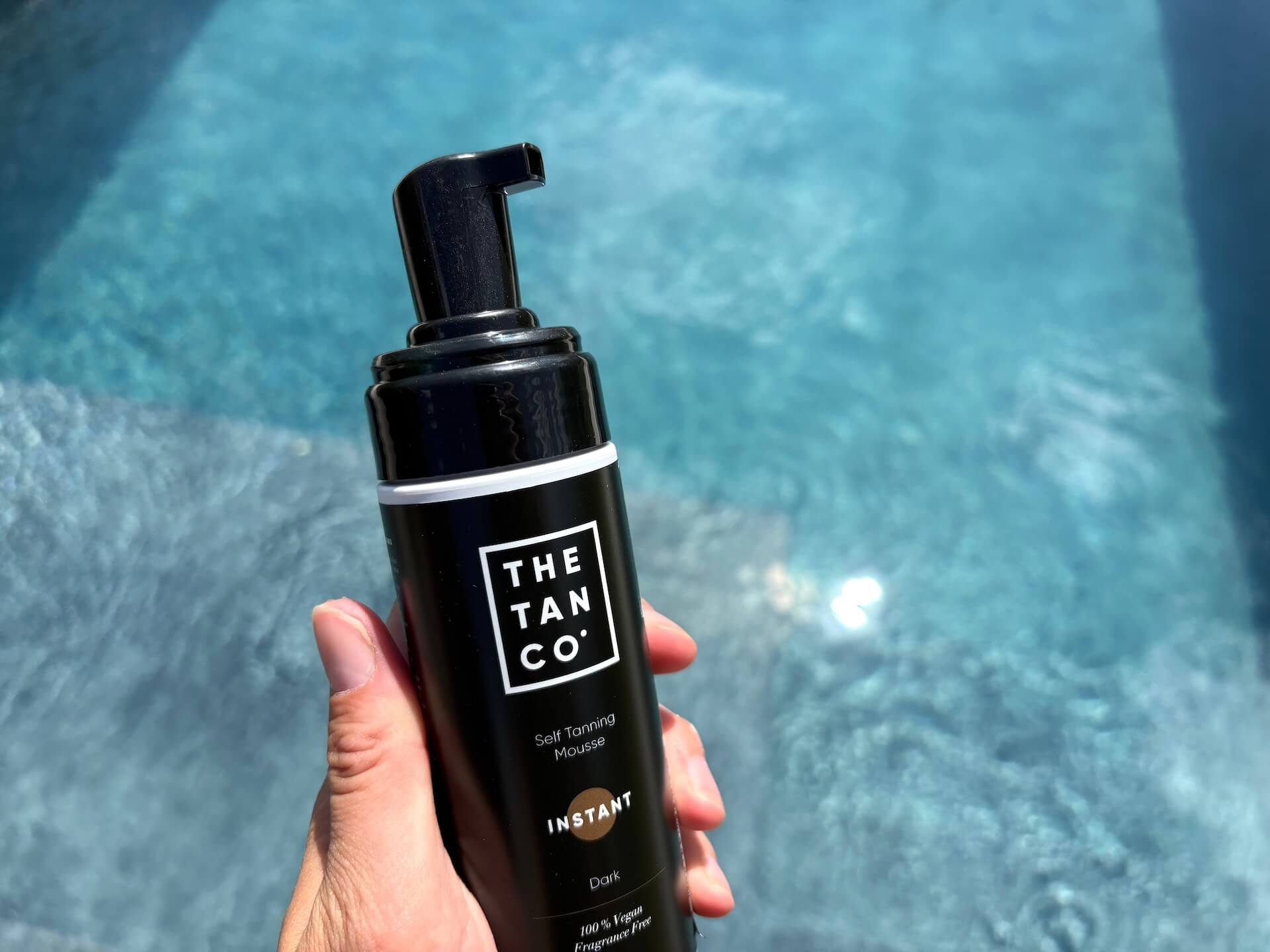 Pumpe på The Tan Co Instant Dark Selvbruner Mousse