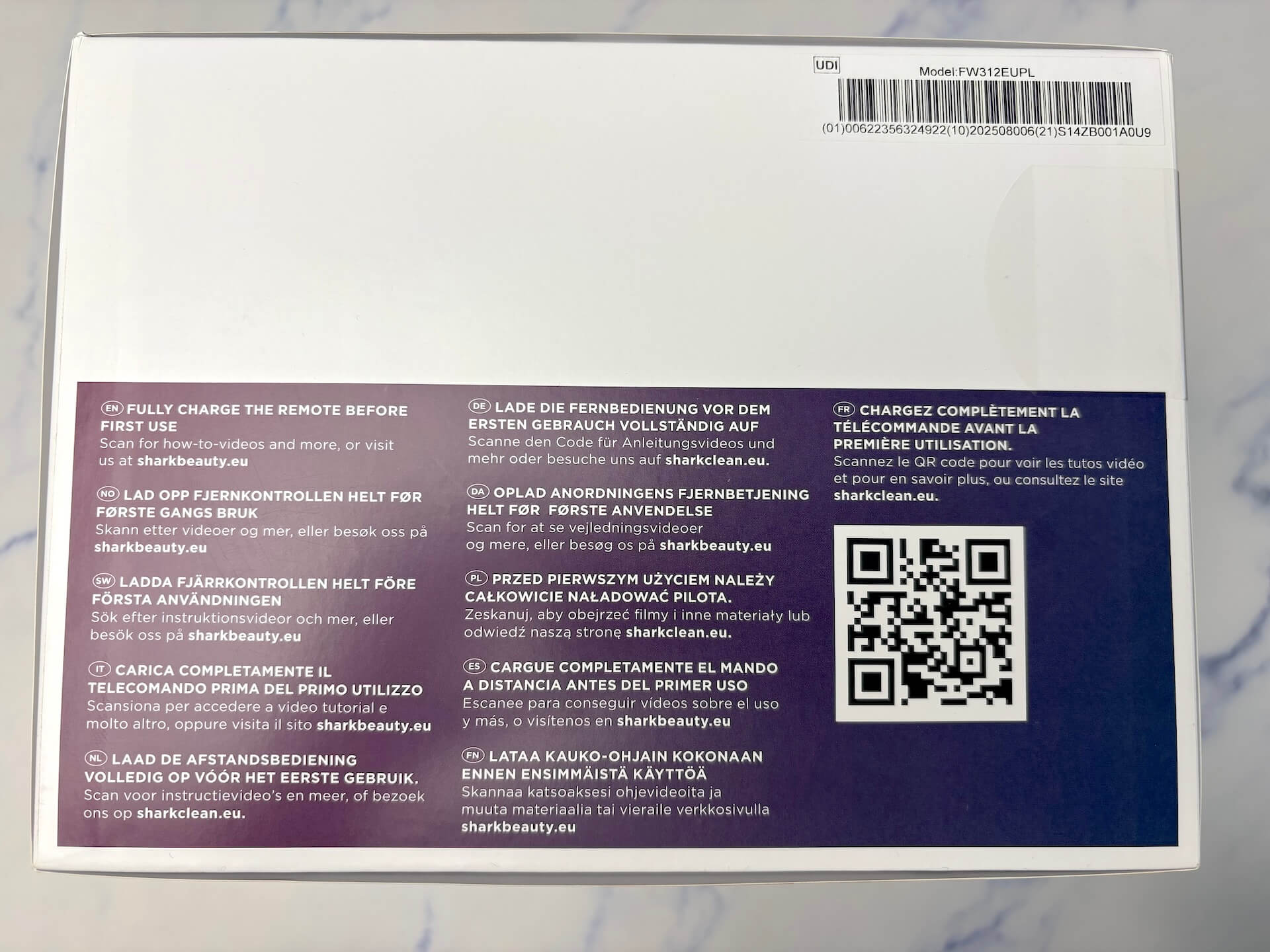 QR-kode på kasse med Shark CryoGlow LED Face Mask