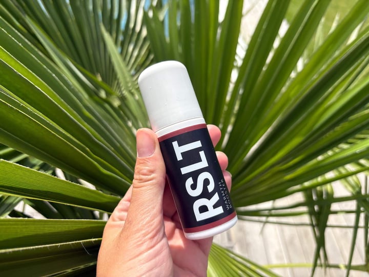 RSLT Warmth Booster i hånd